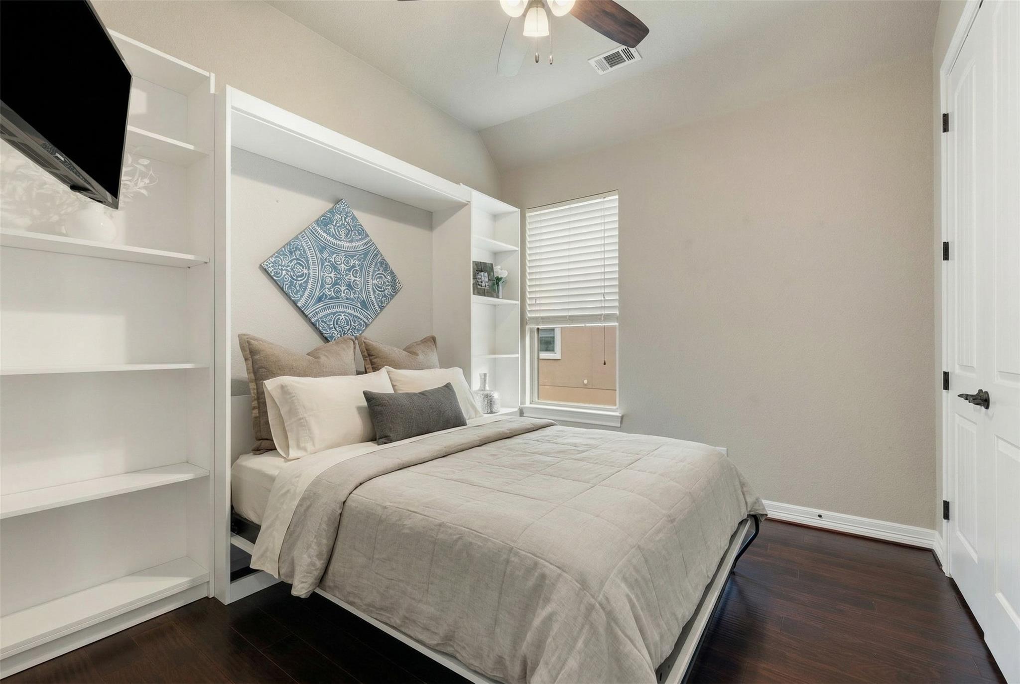 210 Lake Como Dr, Lakeway, TX 78734