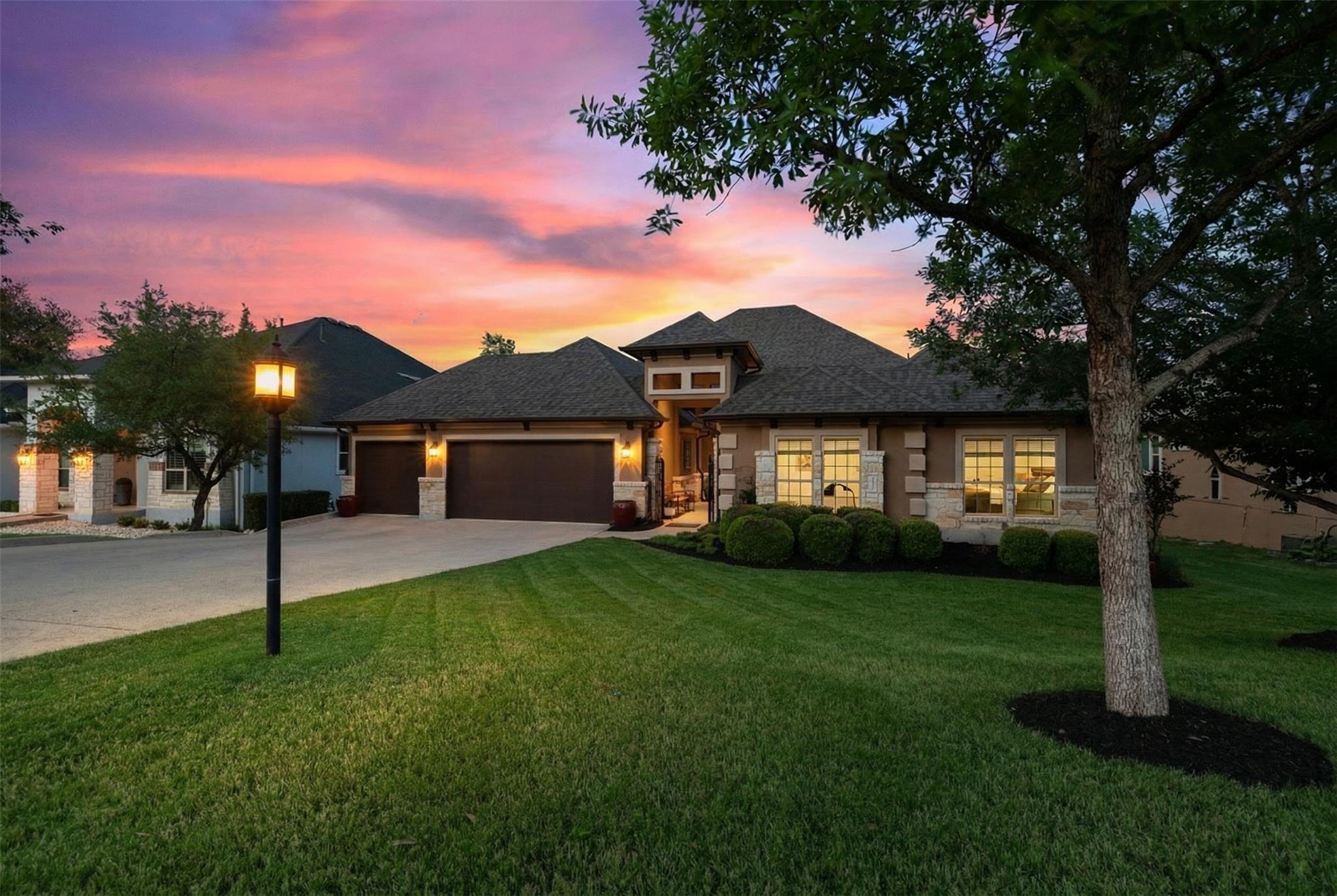 210 Lake Como Dr, Lakeway, TX 78734