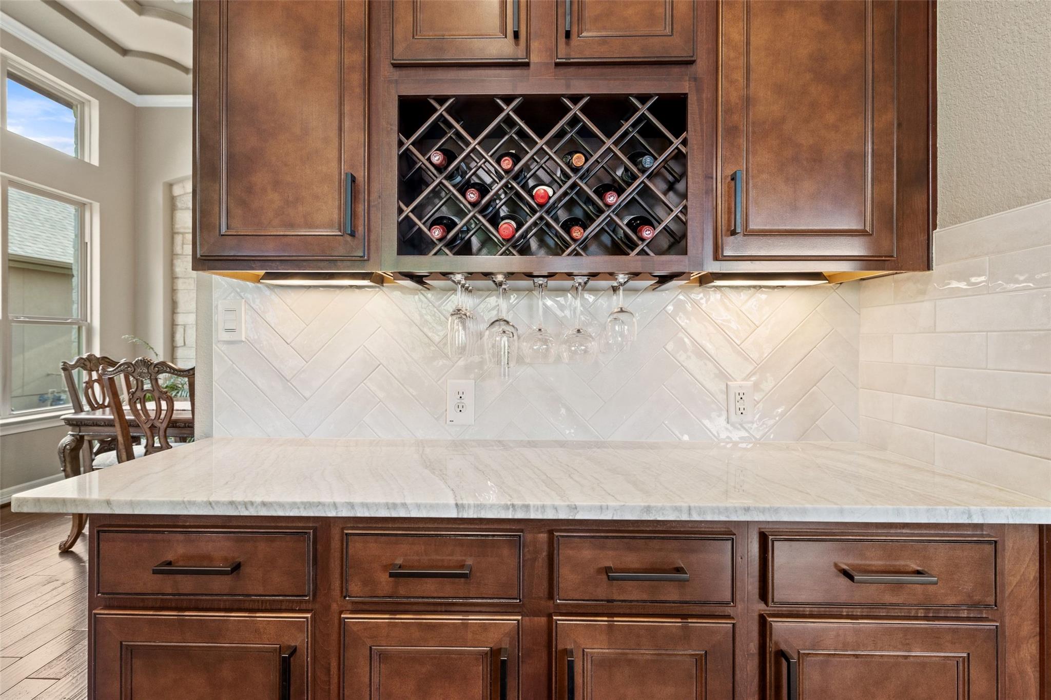 210 Lake Como Dr, Lakeway, TX 78734