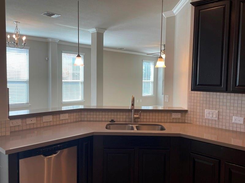 400 Hummingbird Ln # A, Austin, TX 78734