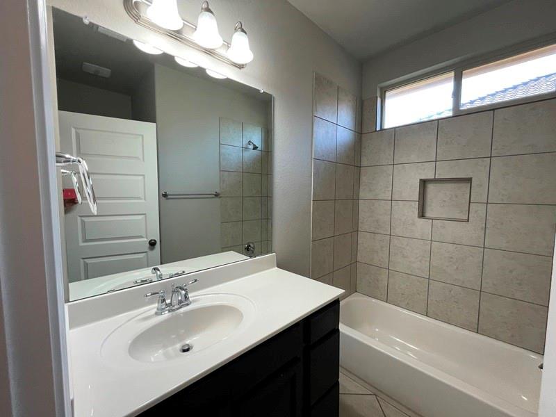 400 Hummingbird Ln # A, Austin, TX 78734