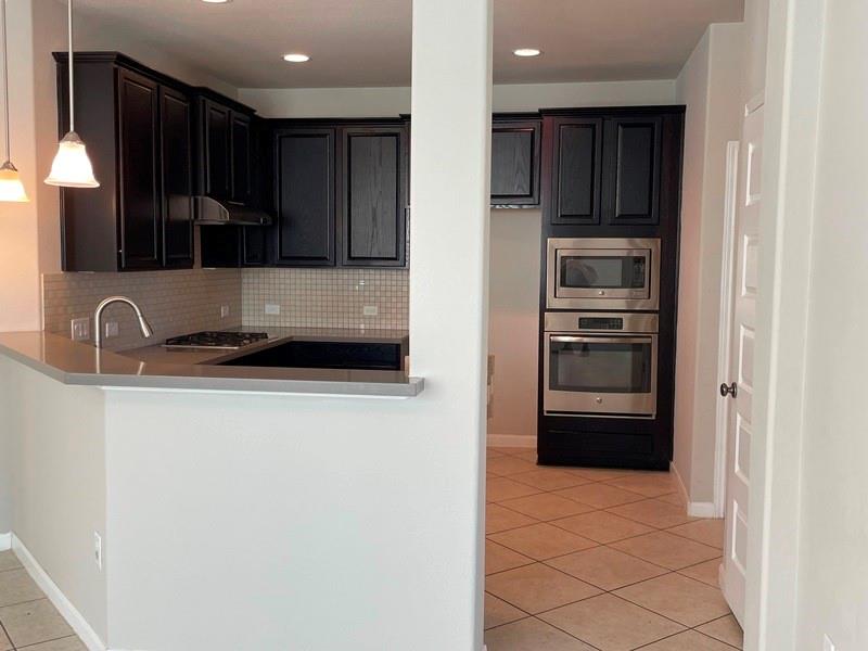 400 Hummingbird Ln # A, Austin, TX 78734