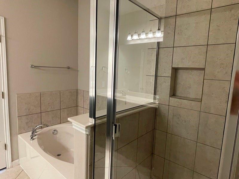 400 Hummingbird Ln # A, Austin, TX 78734