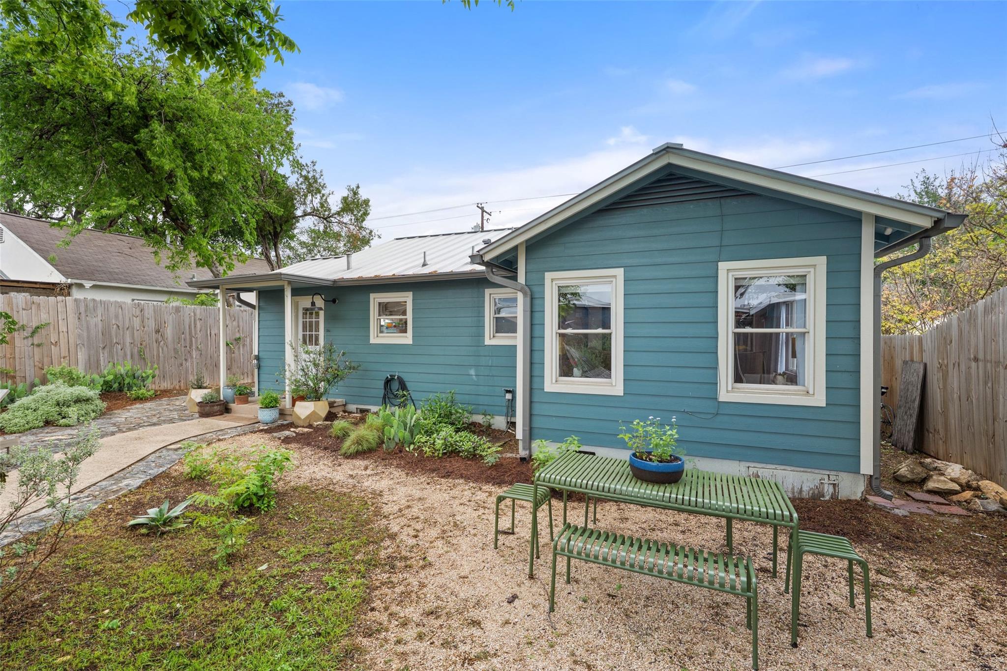 815 Stark St, Austin, TX 78756