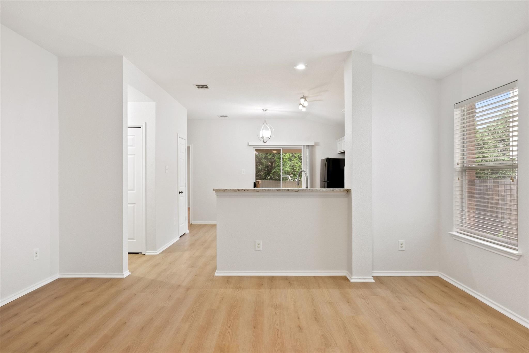 437 Sweet Leaf Ln, Pflugerville, TX 78660