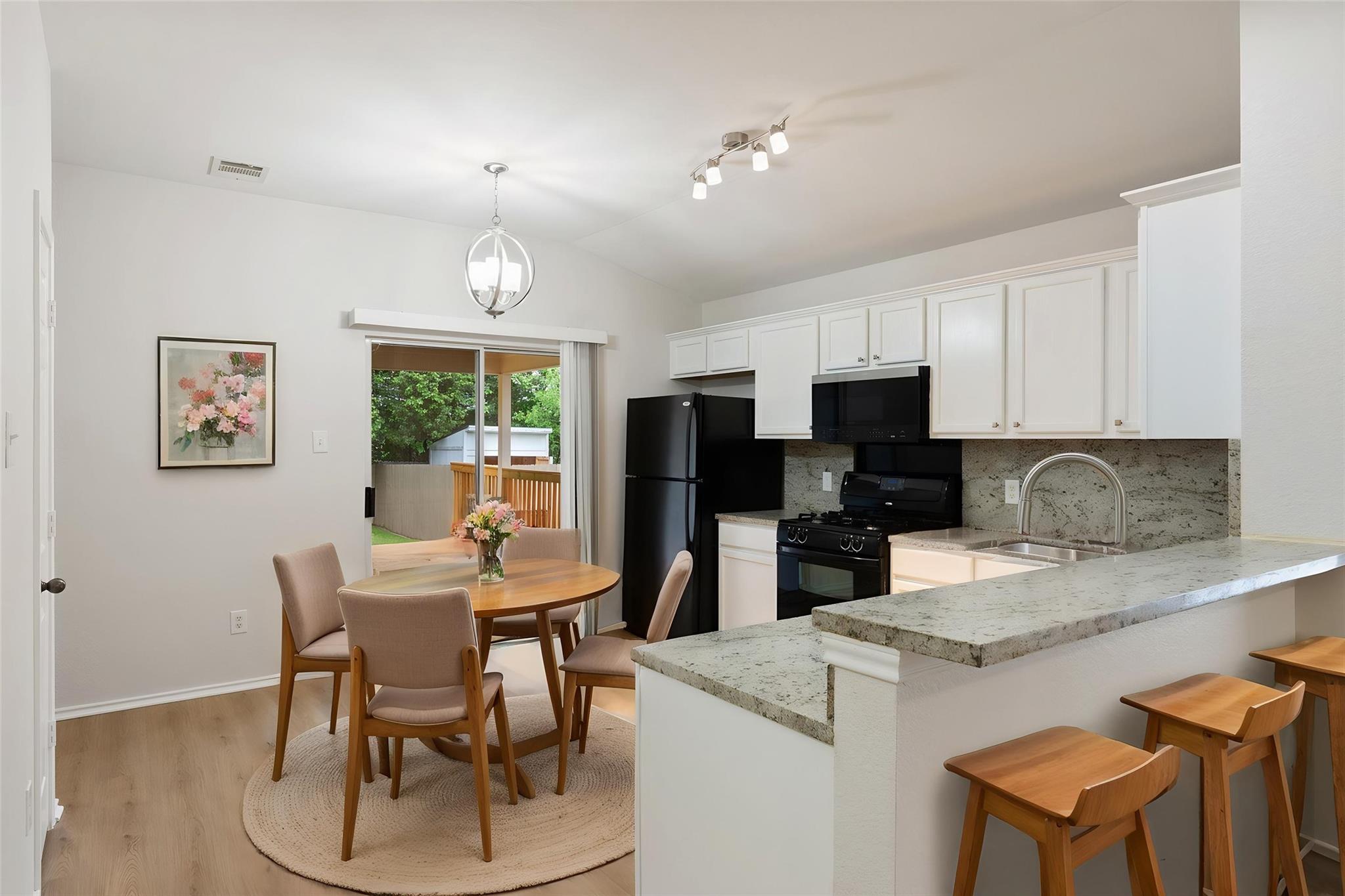 437 Sweet Leaf Ln, Pflugerville, TX 78660