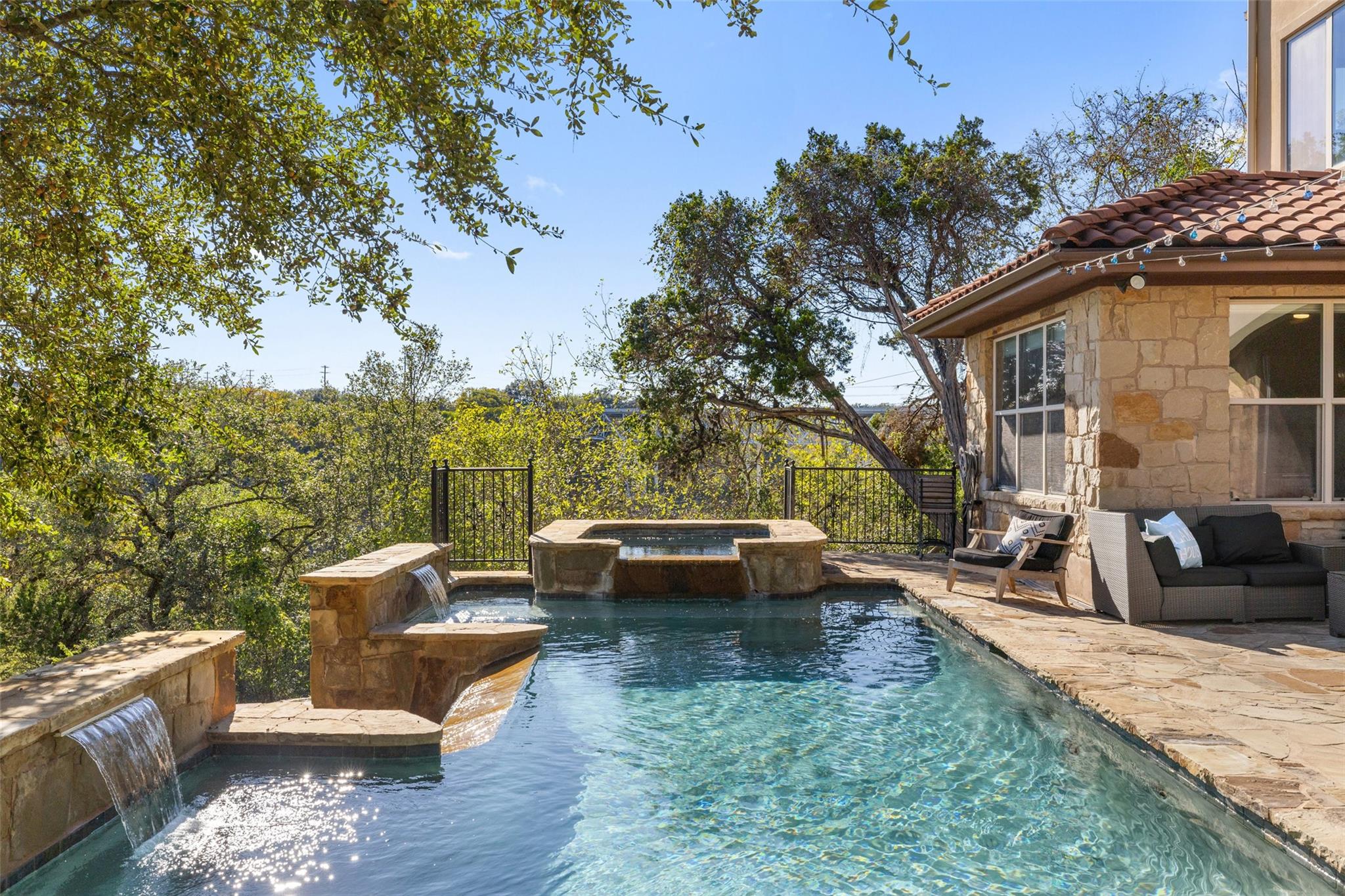 23617 Indian Divide Cv, Spicewood, TX 78669