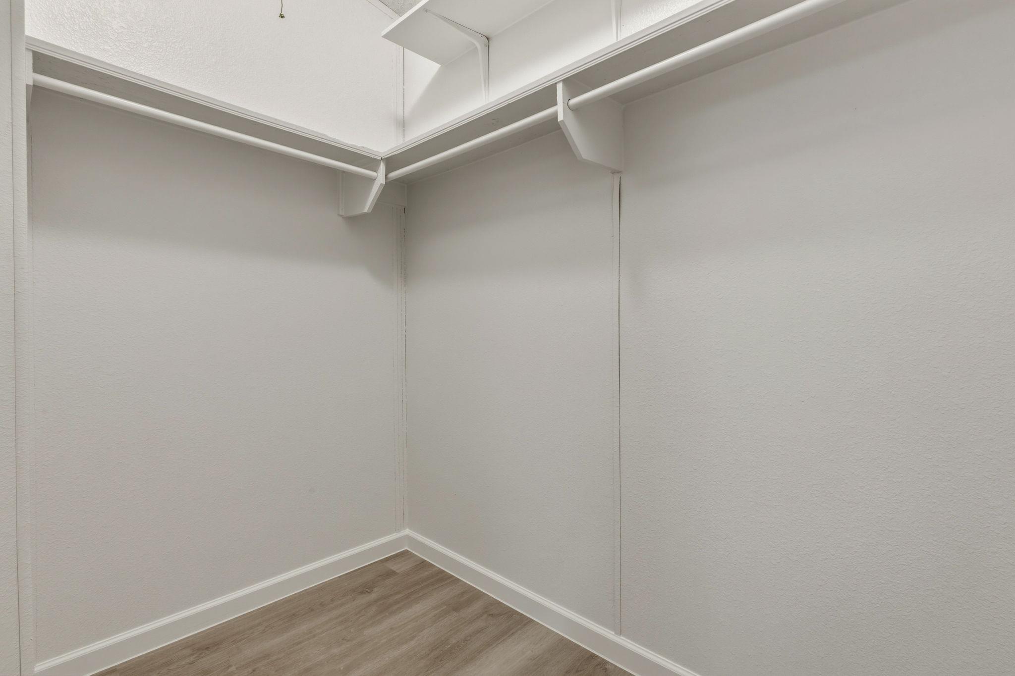 340 Red Hawk Dr, Dale, TX 78616