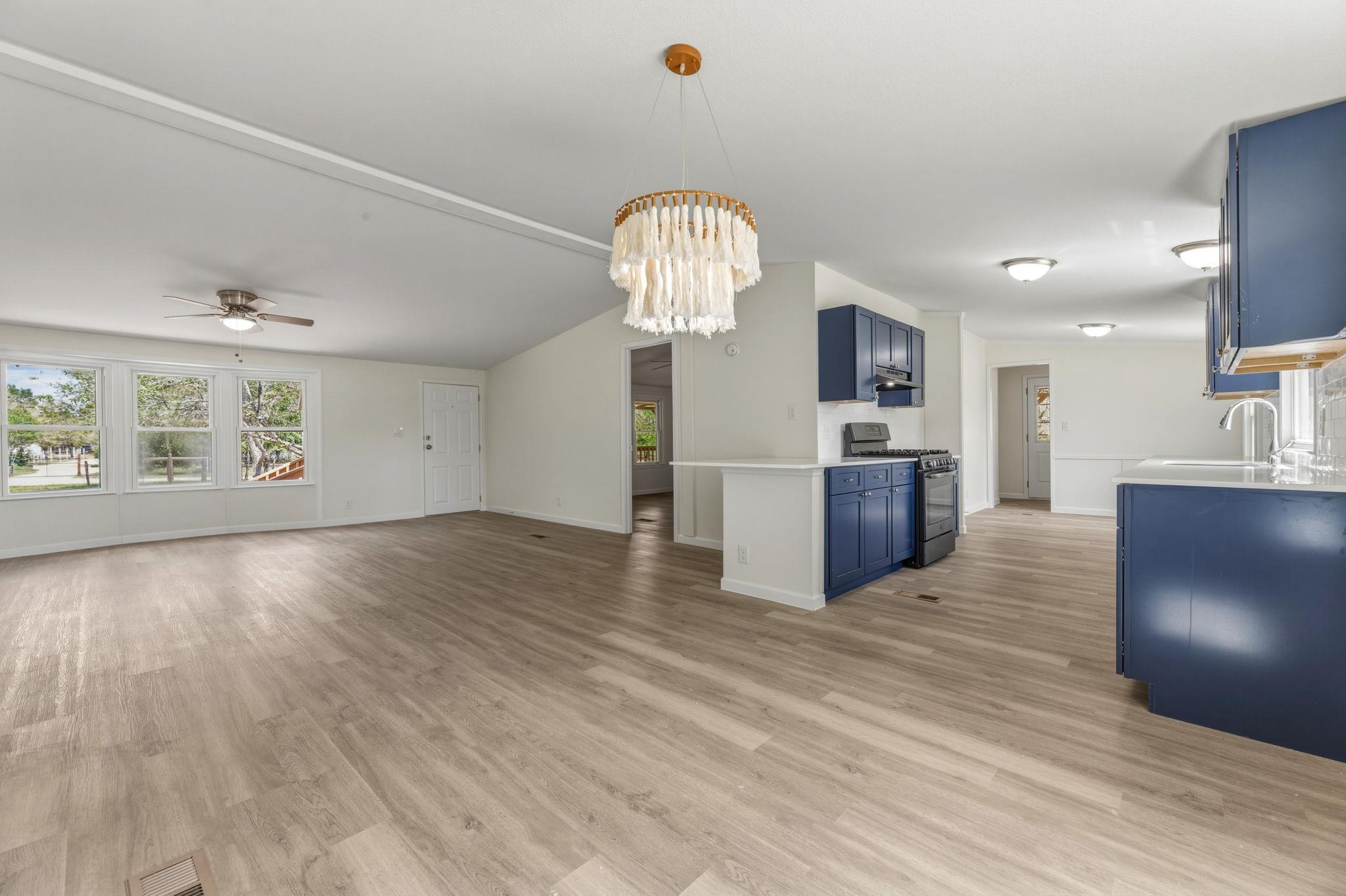 340 Red Hawk Dr, Dale, TX 78616