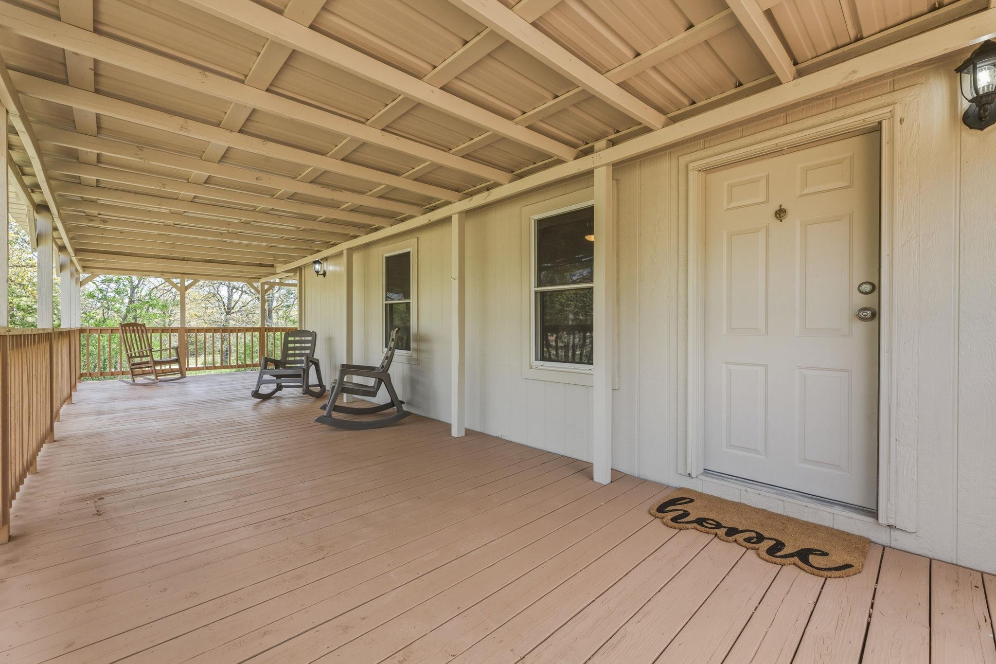 340 Red Hawk Dr, Dale, TX 78616