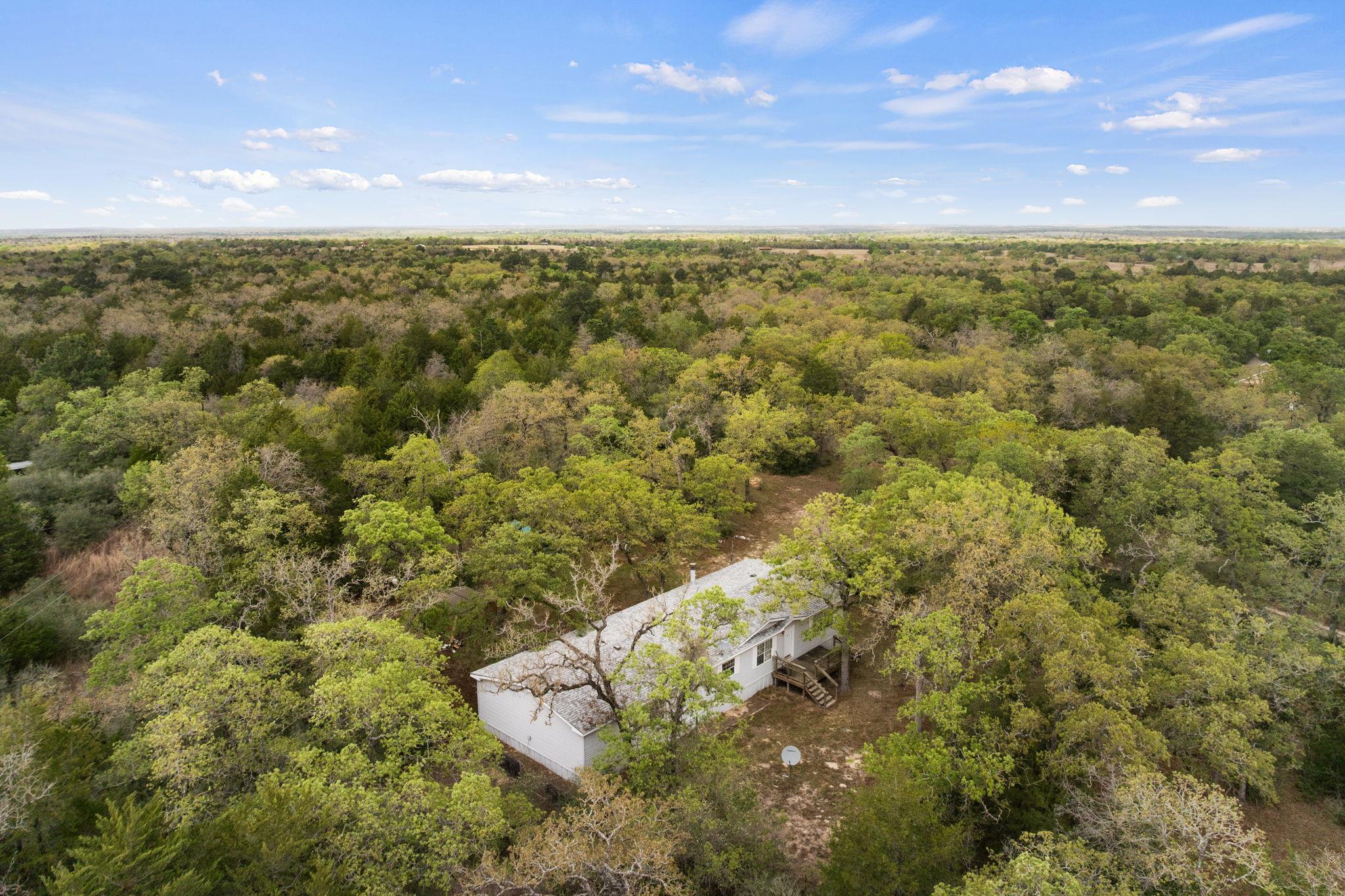 1319 County Road C, Lexington, TX 78947