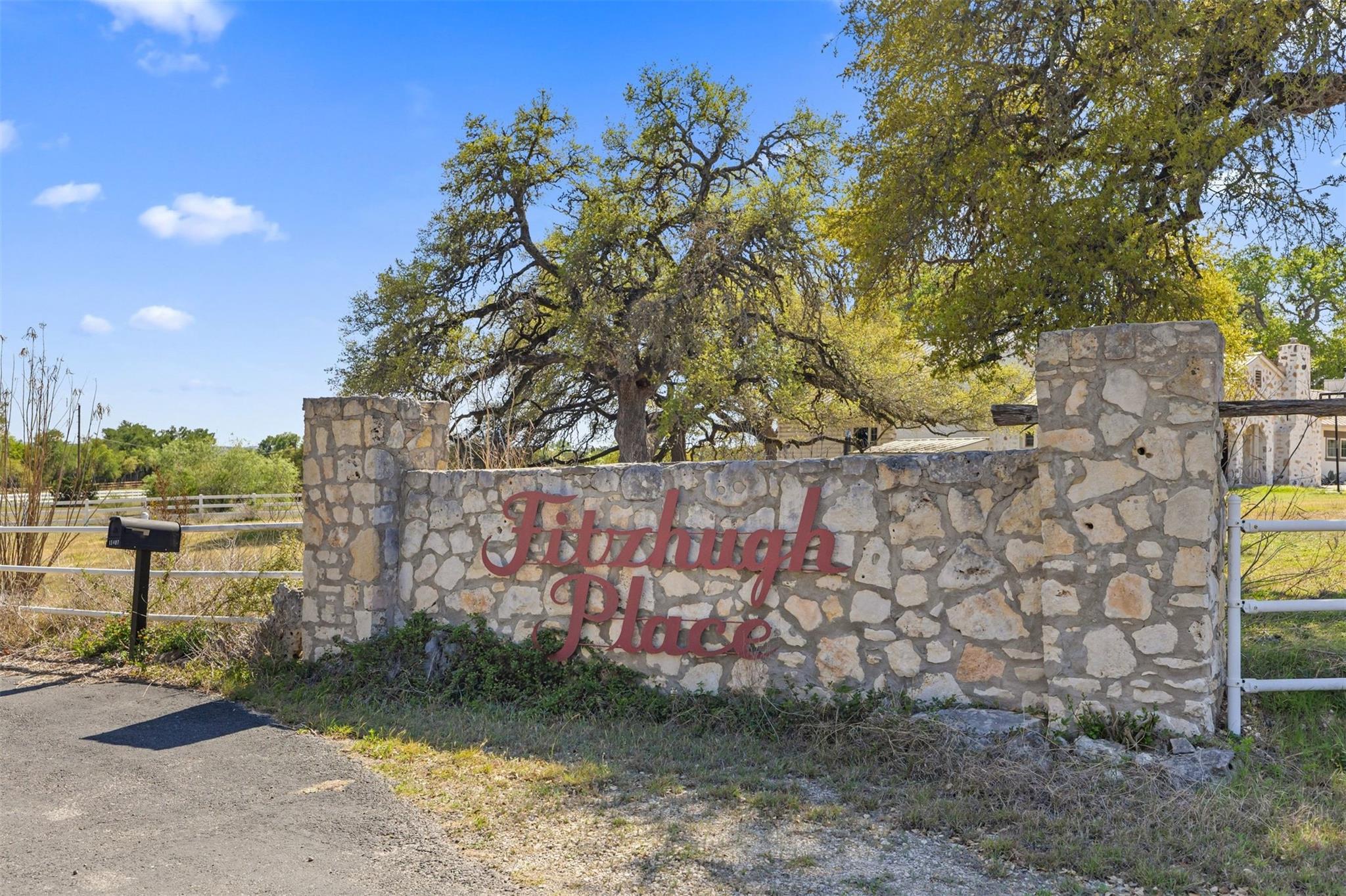 12136 Fitzhugh Pl, Dripping Springs, TX 78620