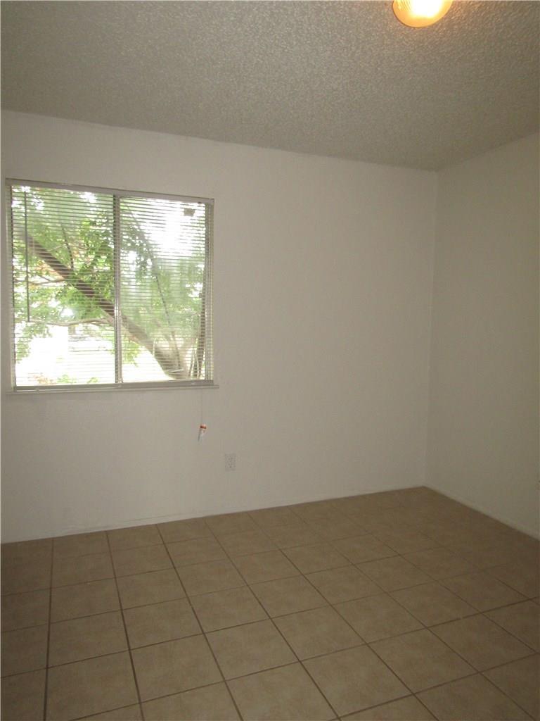 4910 Pepper Ln # D, Austin, TX 78744