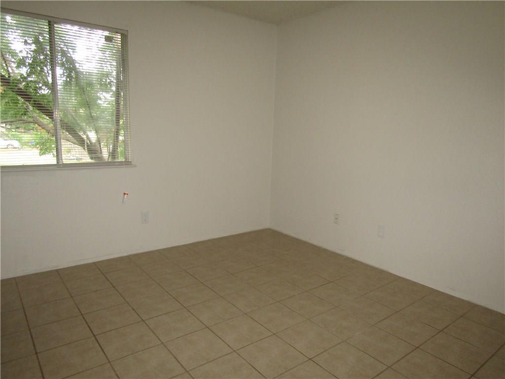 4910 Pepper Ln # D, Austin, TX 78744