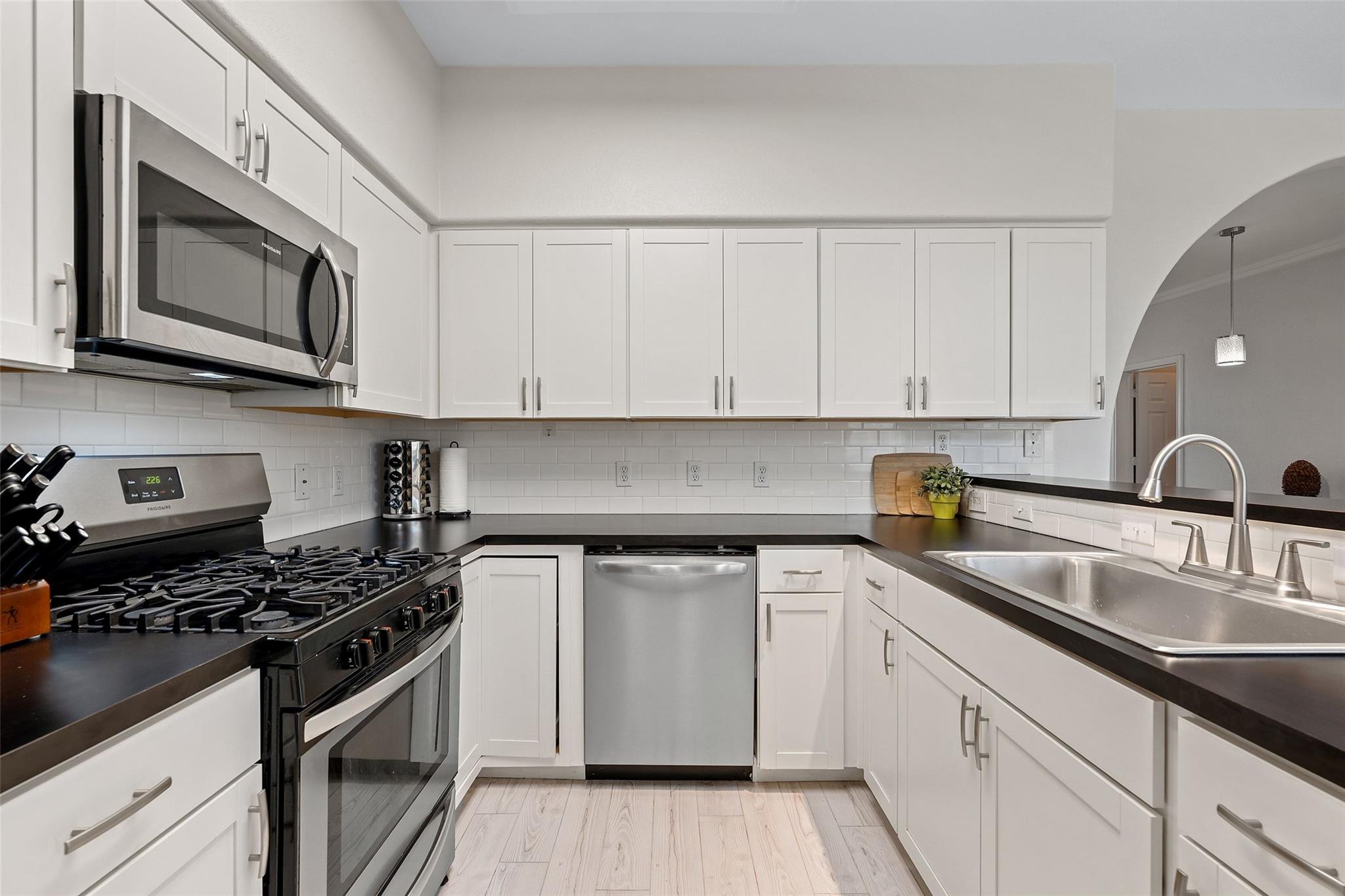 12213 Abbey Glen Ln, Austin, TX 78753