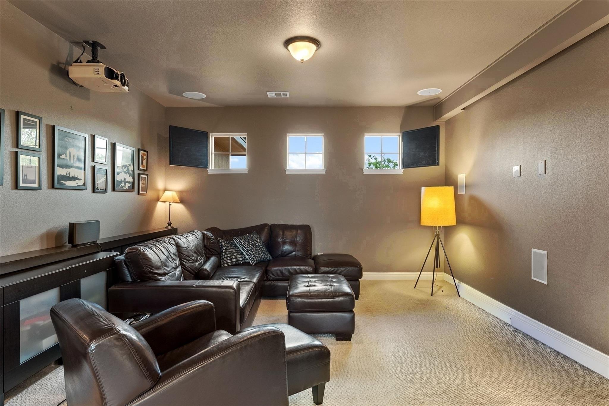 215 Rocky Coast Dr, Lakeway, TX 78738