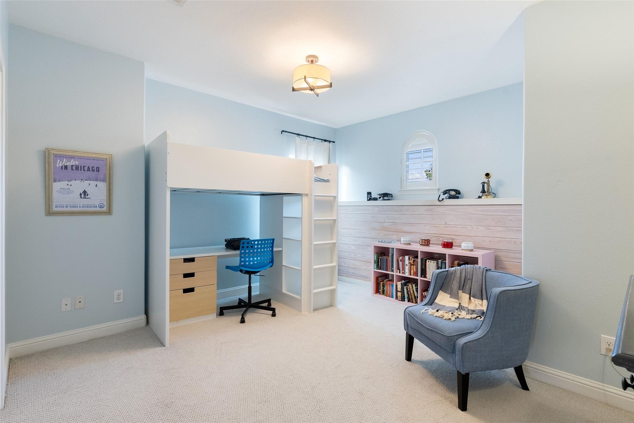 215 Rocky Coast Dr, Lakeway, TX 78738