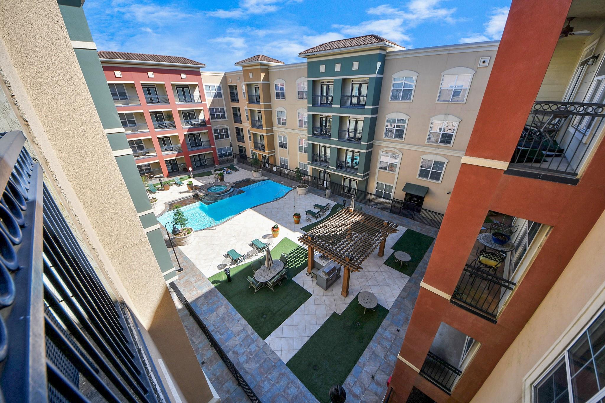 1711 Old Spanish Trl # 404, Houston, TX 77054