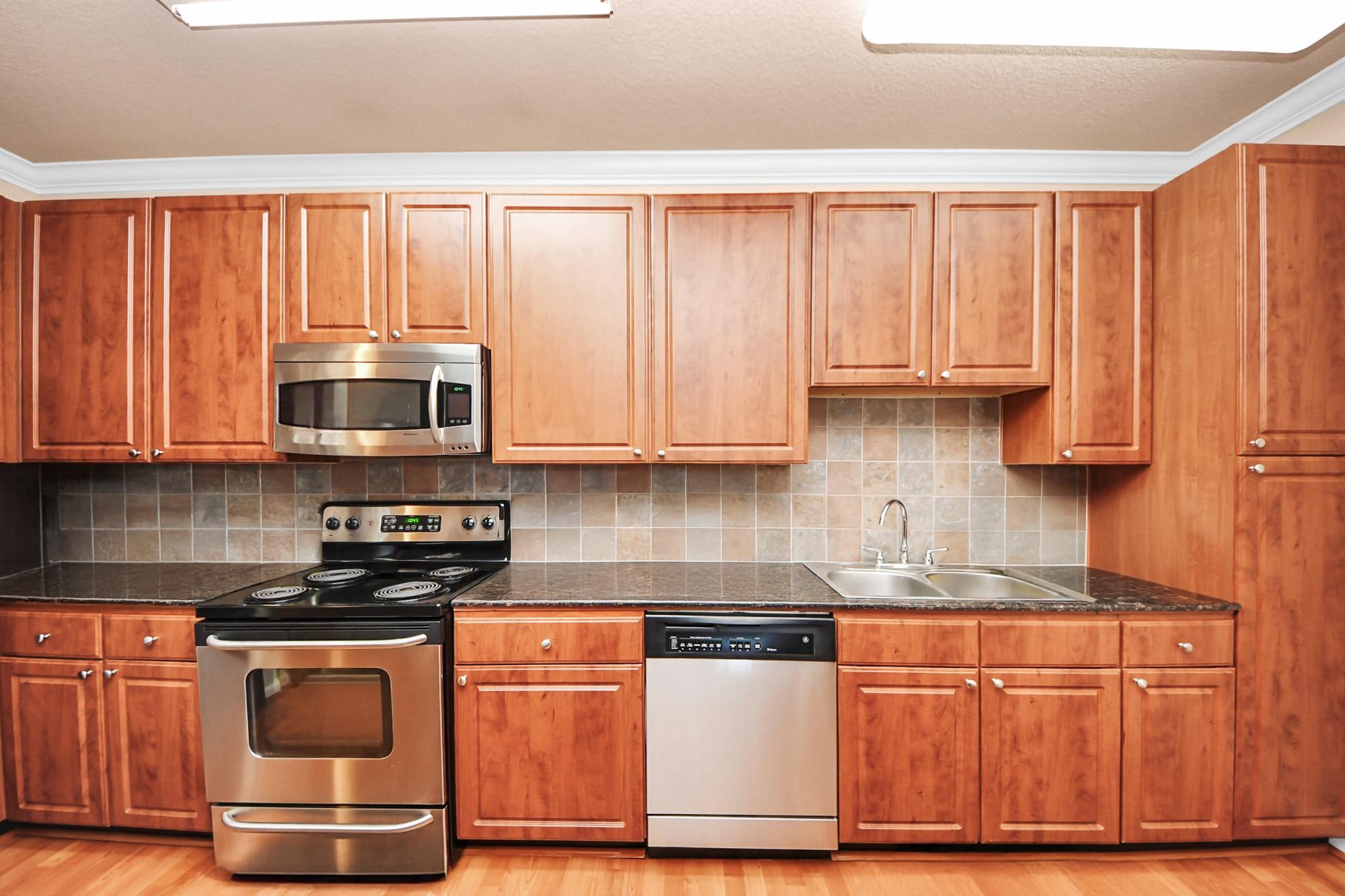 1711 Old Spanish Trl # 404, Houston, TX 77054