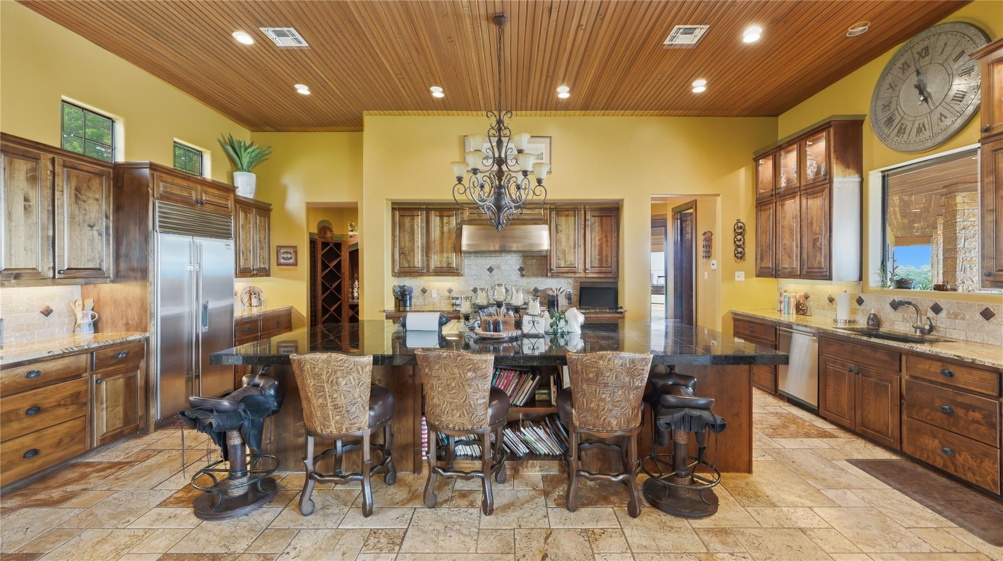 13661 E HIGHWAY 90, Kingsbury, TX 78638