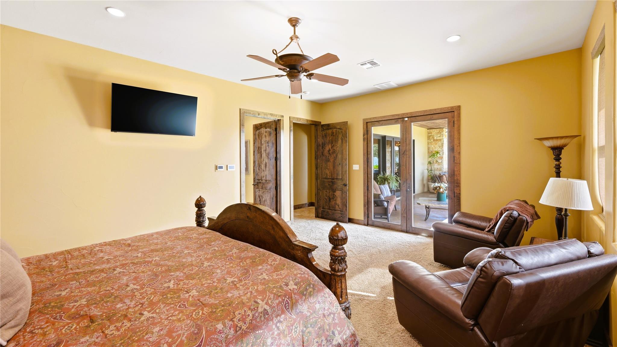 13661 E HIGHWAY 90, Kingsbury, TX 78638