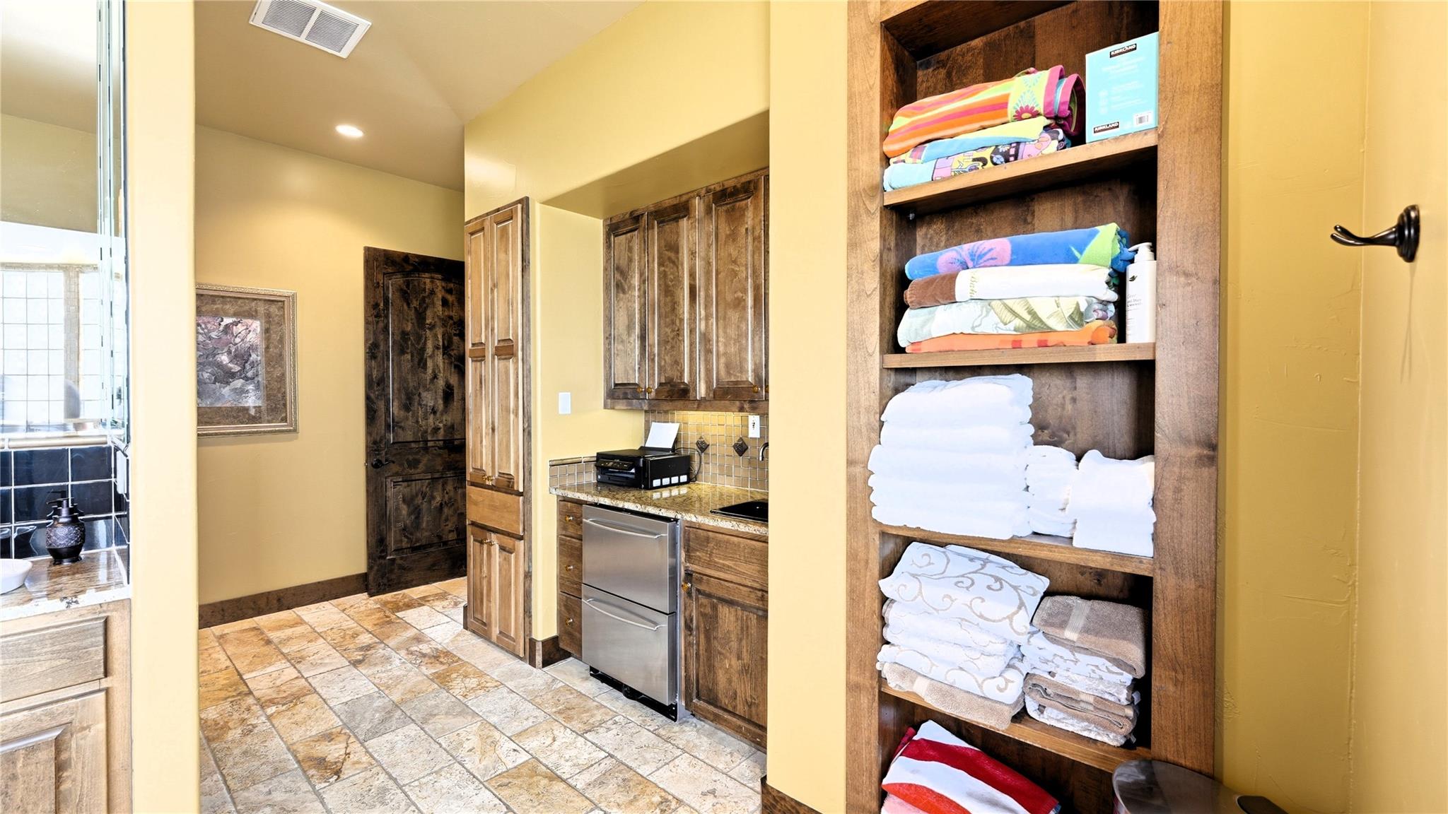13661 E HIGHWAY 90, Kingsbury, TX 78638