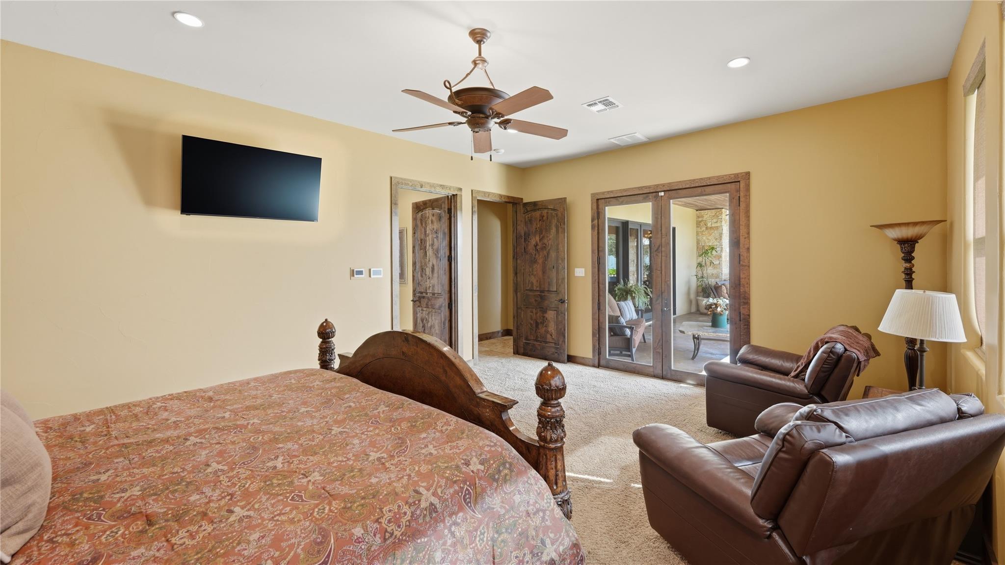 13661 E HIGHWAY 90, Kingsbury, TX 78638