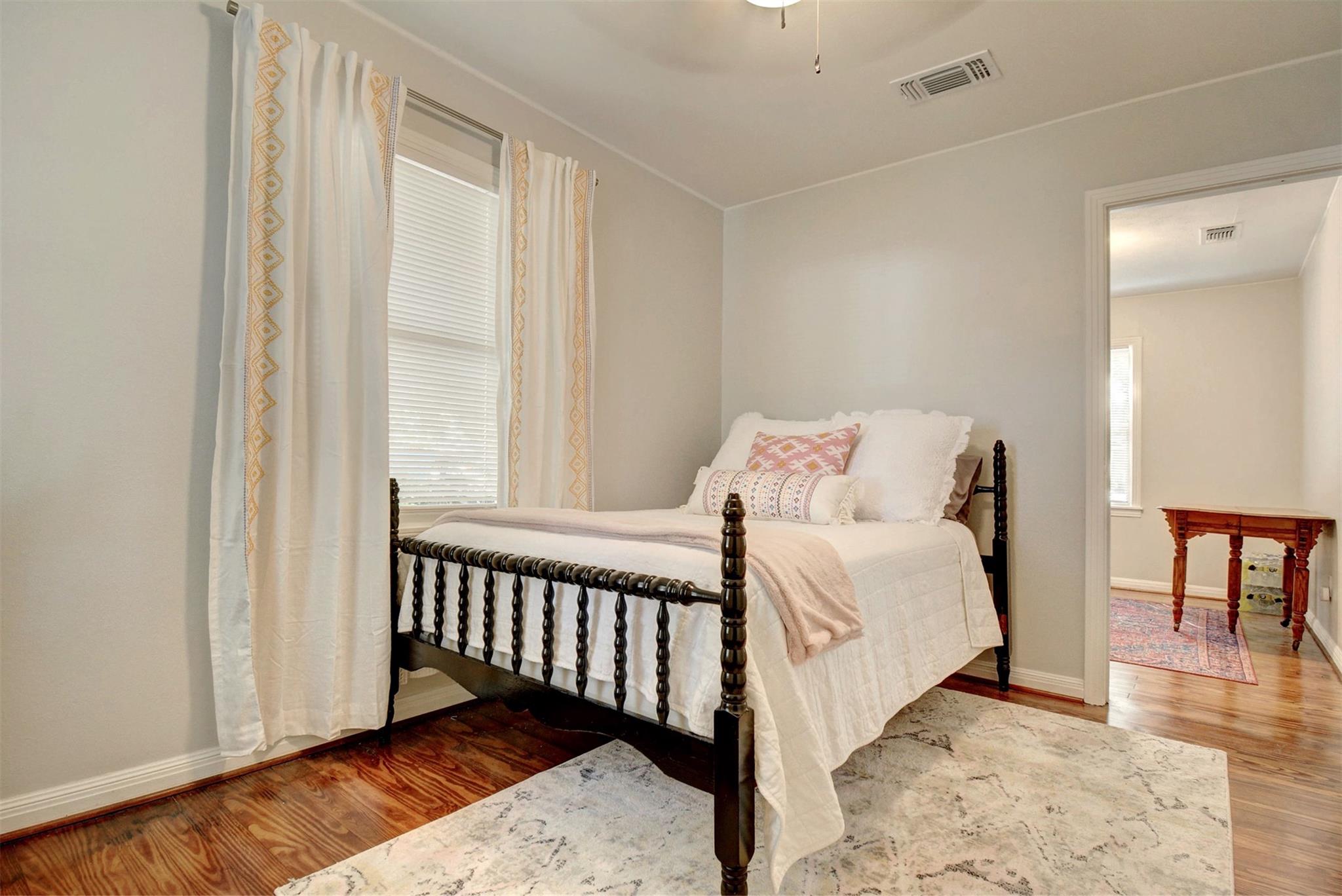 508 Turney St, Smithville, TX 78957