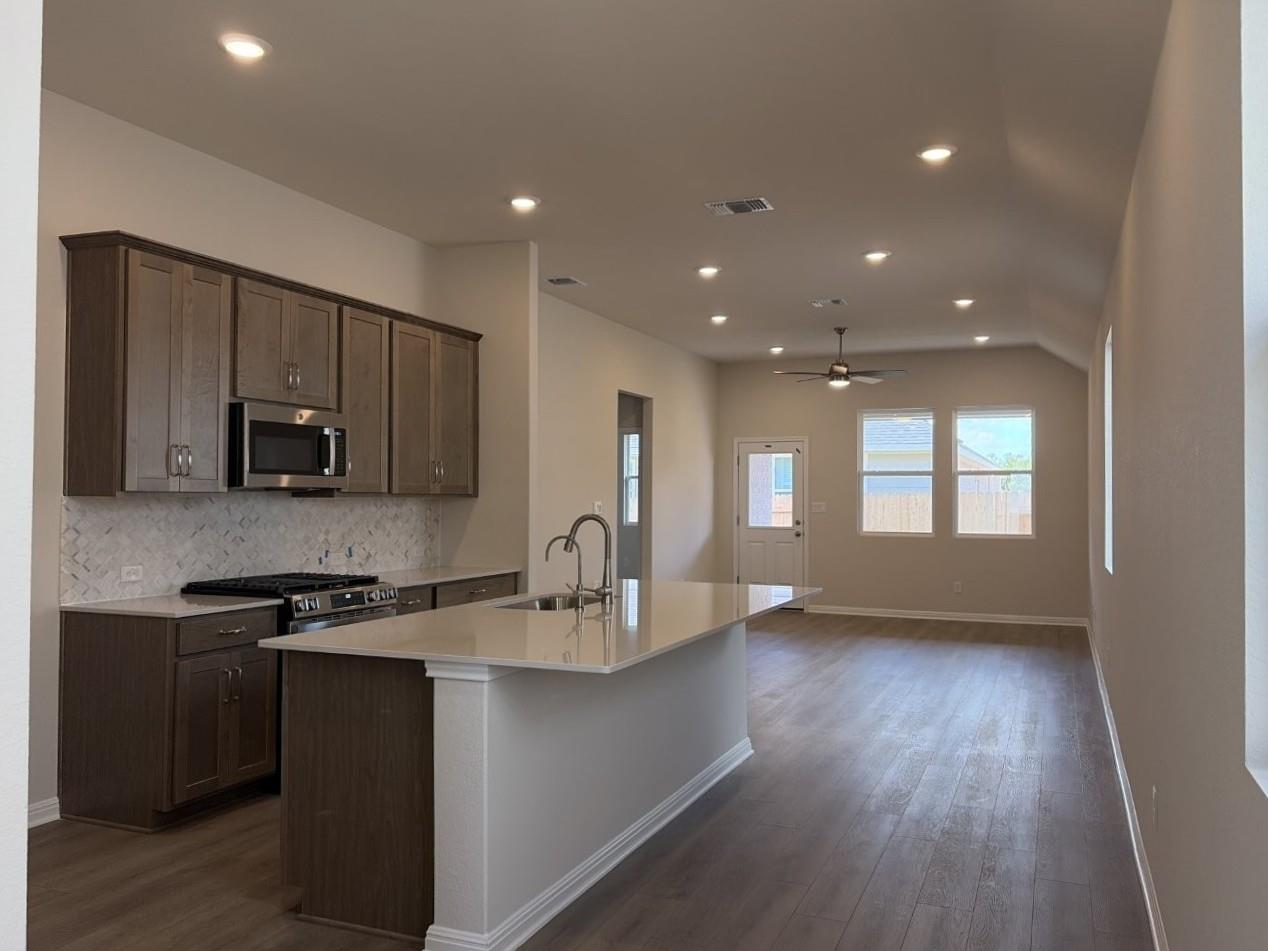 112 Lions Tail Cv, San Marcos, TX 78666