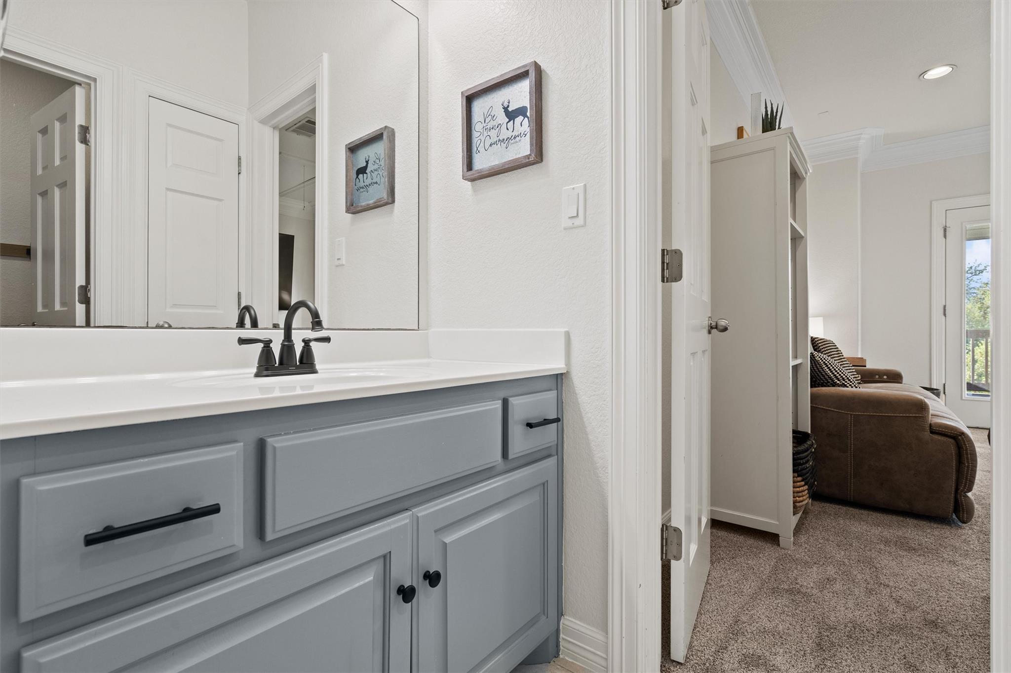 137 Roberts Cir, Georgetown, TX 78633