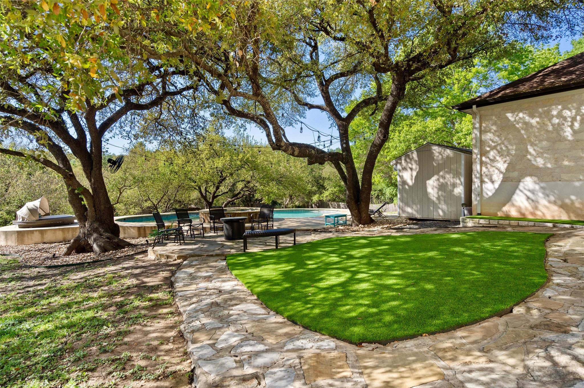 137 Roberts Cir, Georgetown, TX 78633