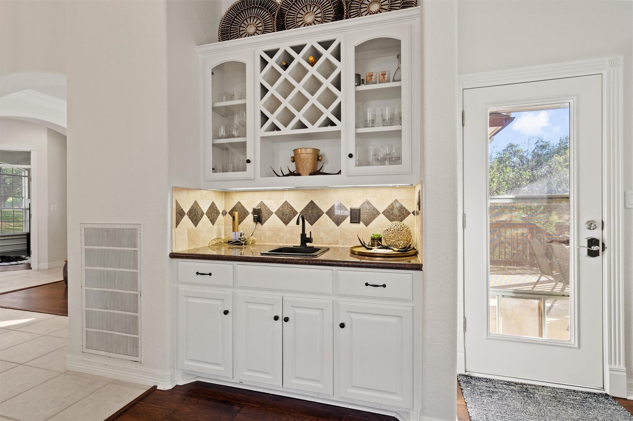 137 Roberts Cir, Georgetown, TX 78633