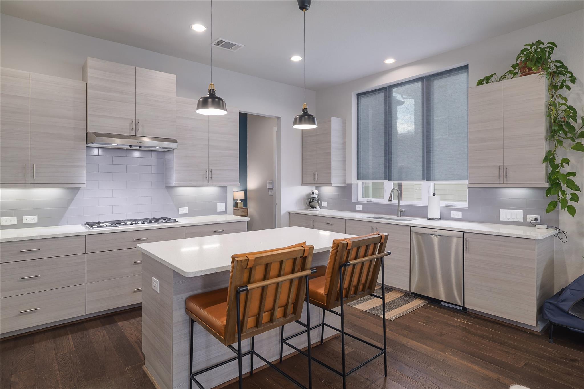 6021 Seville Dr, Austin, TX 78724