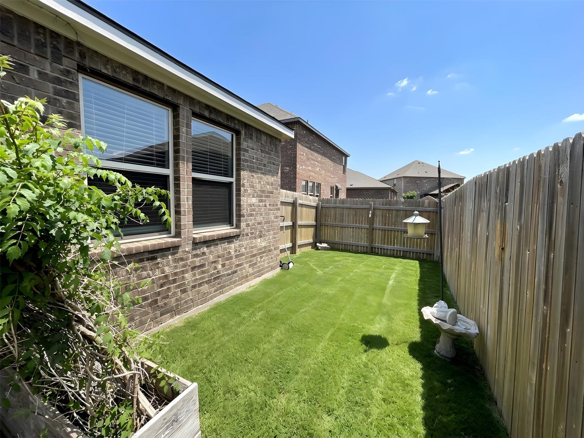 729 Aliso Trl, Leander, TX 78641