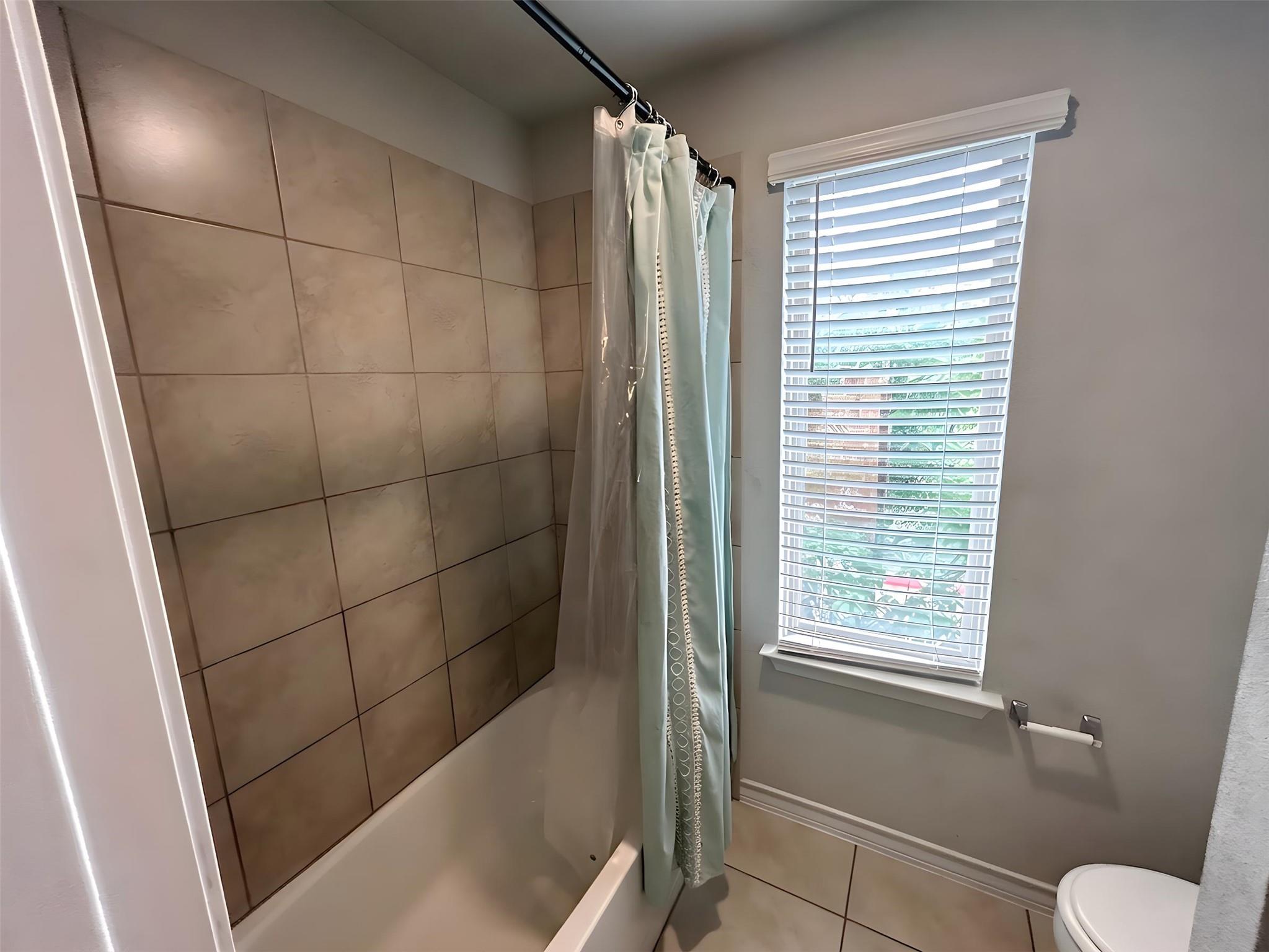 729 Aliso Trl, Leander, TX 78641