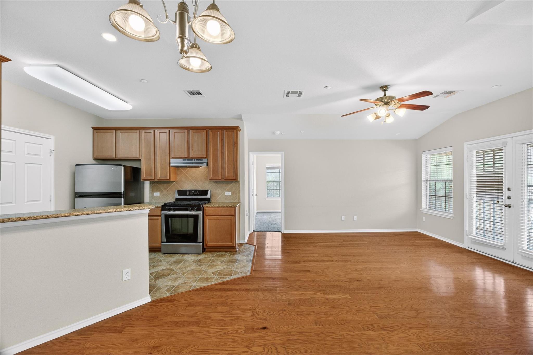 1310 W Parmer Ln # 6C/601, Austin, TX 78727