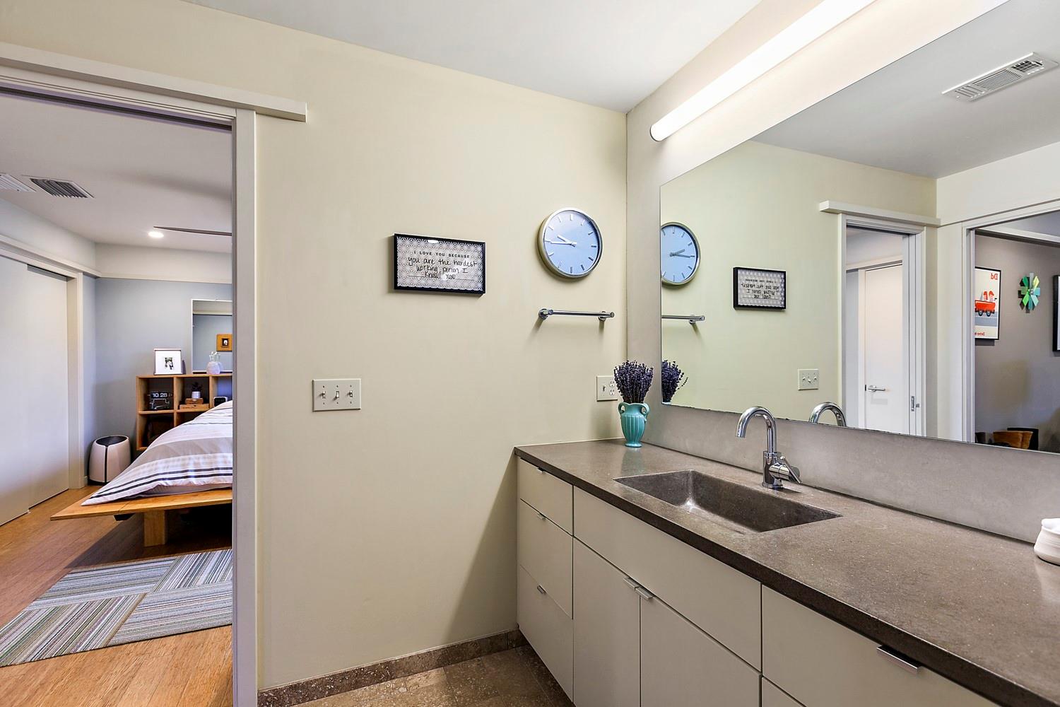 805 Cumberland Rd # B, Austin, TX 78704