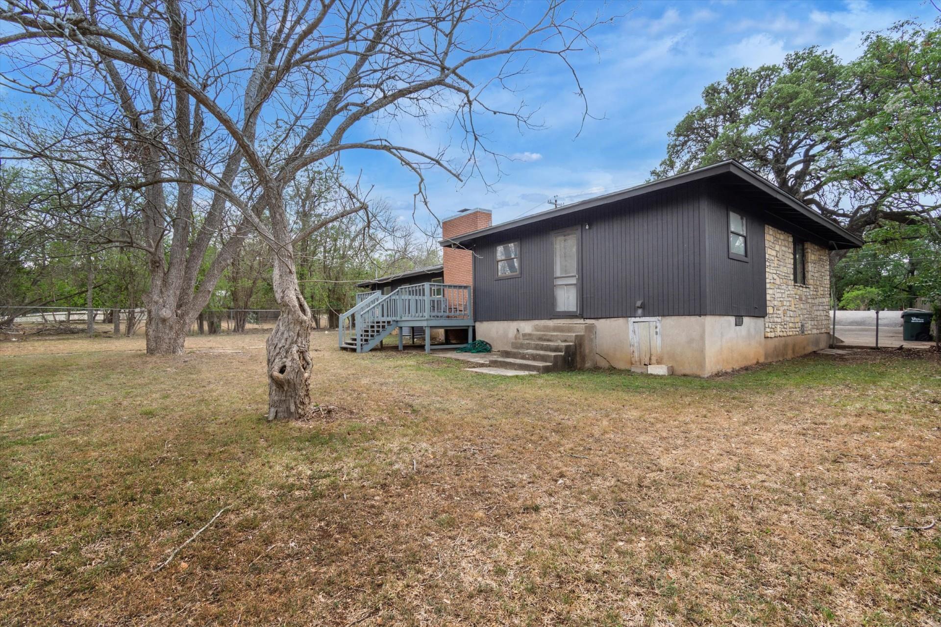1608 Old Ranch Road 12 Rd, San Marcos, TX 78666