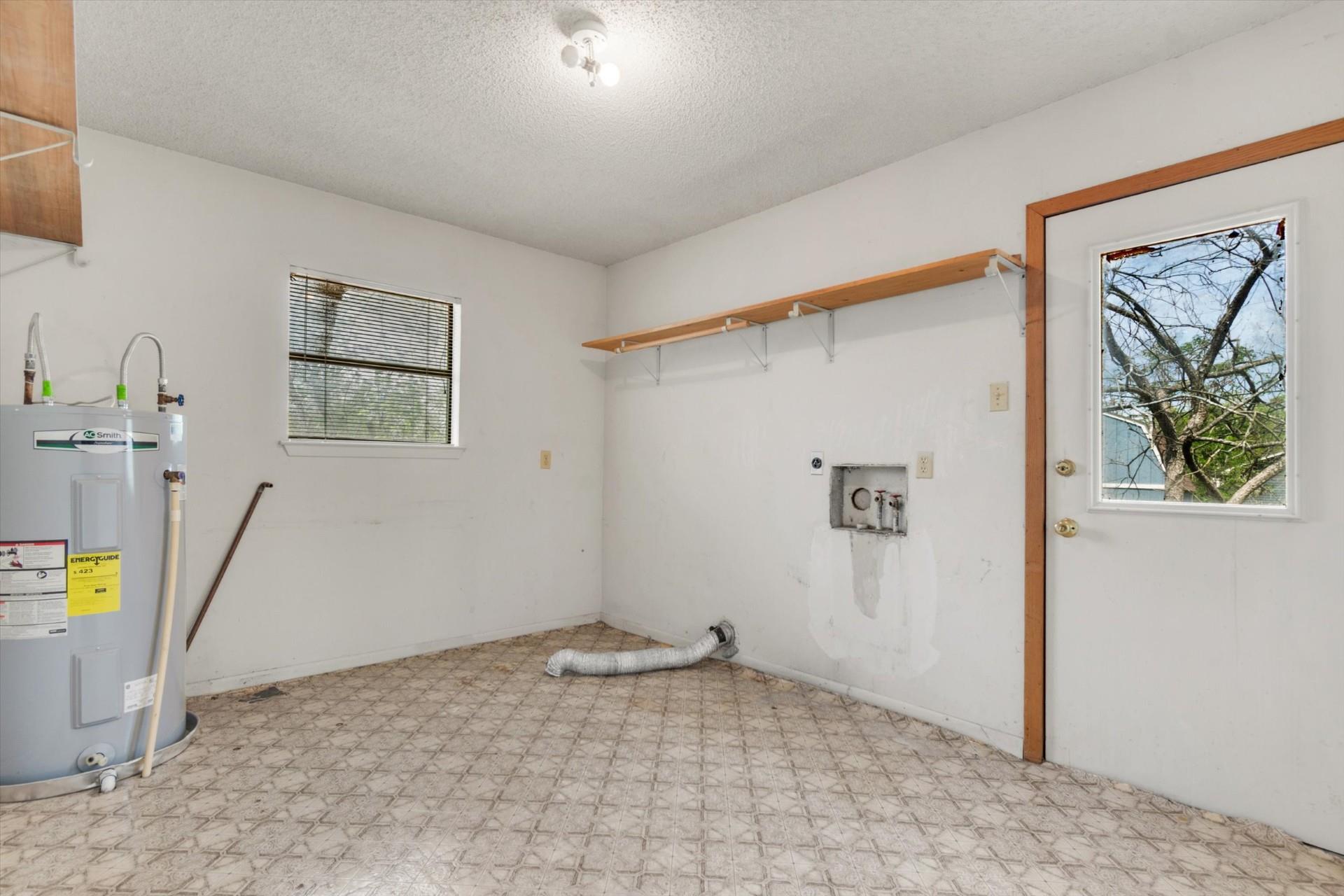 1608 Old Ranch Road 12 Rd, San Marcos, TX 78666