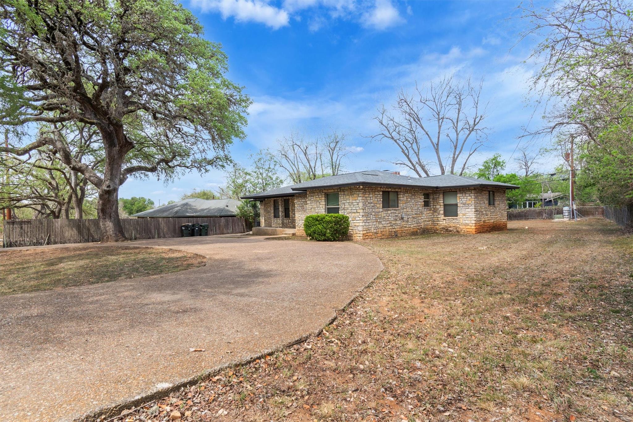 1608 Old Ranch Road 12 Rd, San Marcos, TX 78666