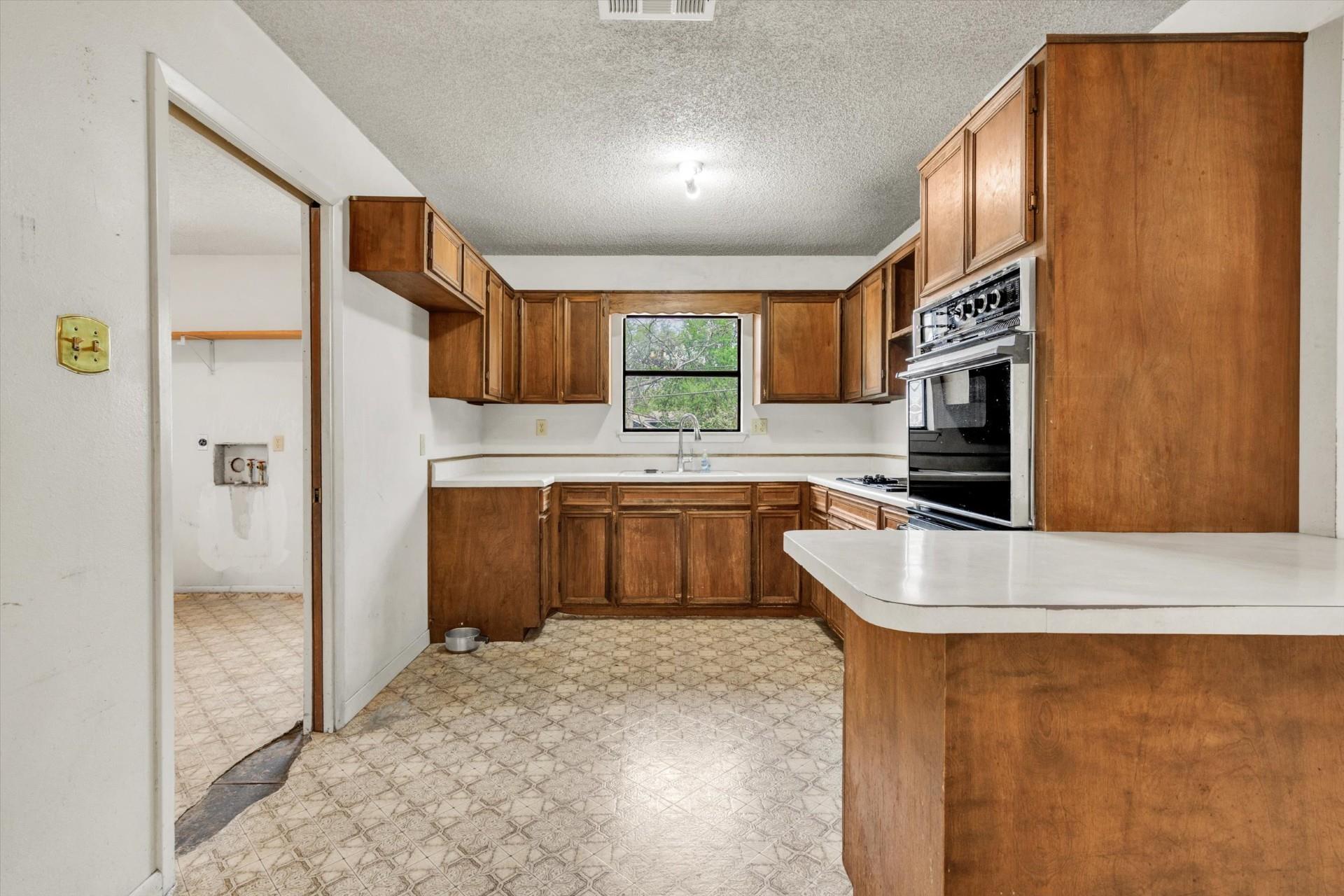 1608 Old Ranch Road 12 Rd, San Marcos, TX 78666