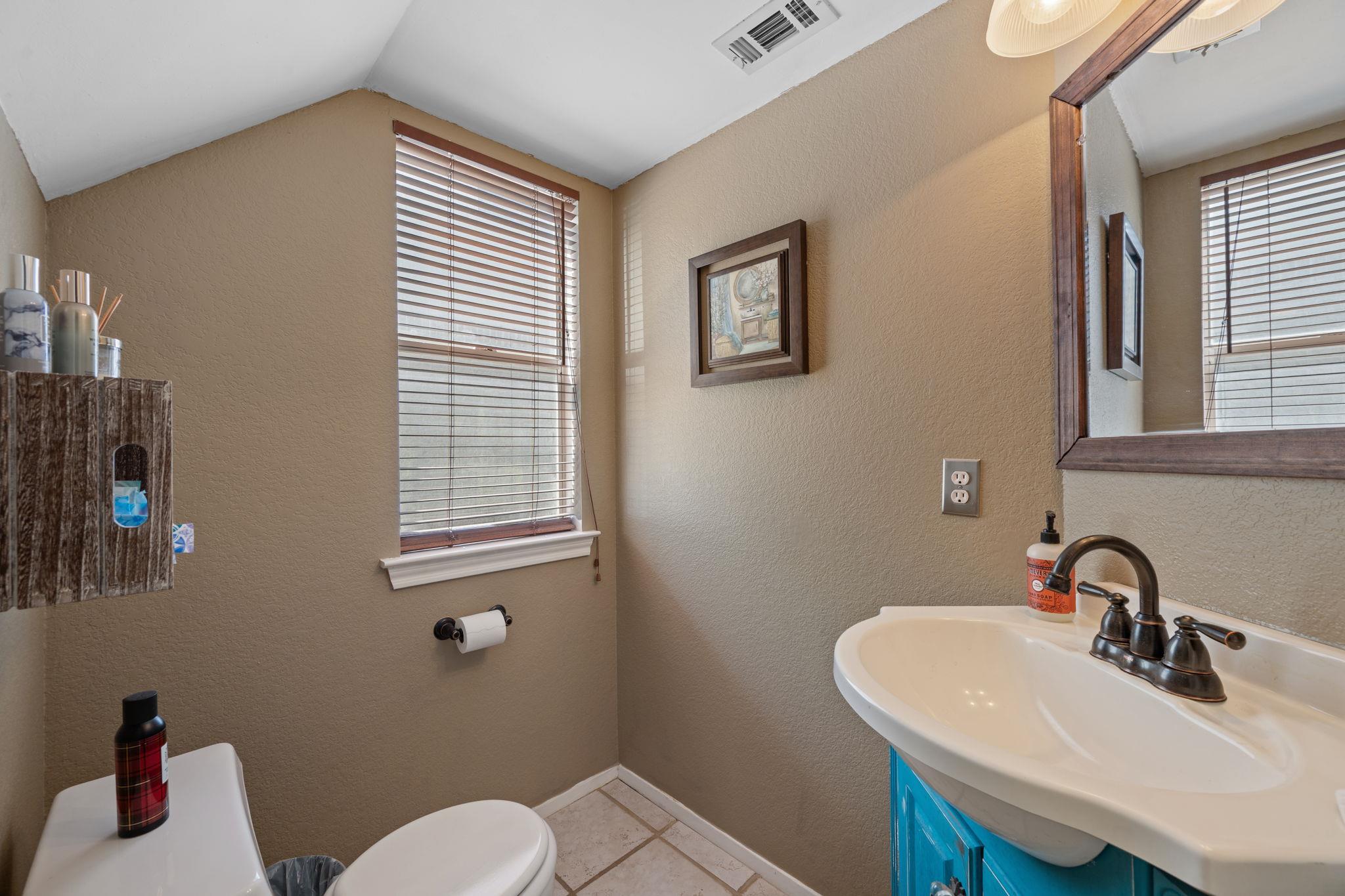 1504 Sylvia Ln, Round Rock, TX 78681