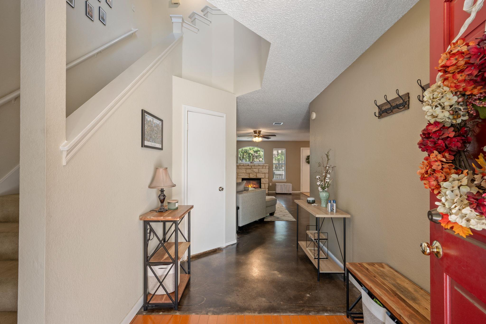 1504 Sylvia Ln, Round Rock, TX 78681