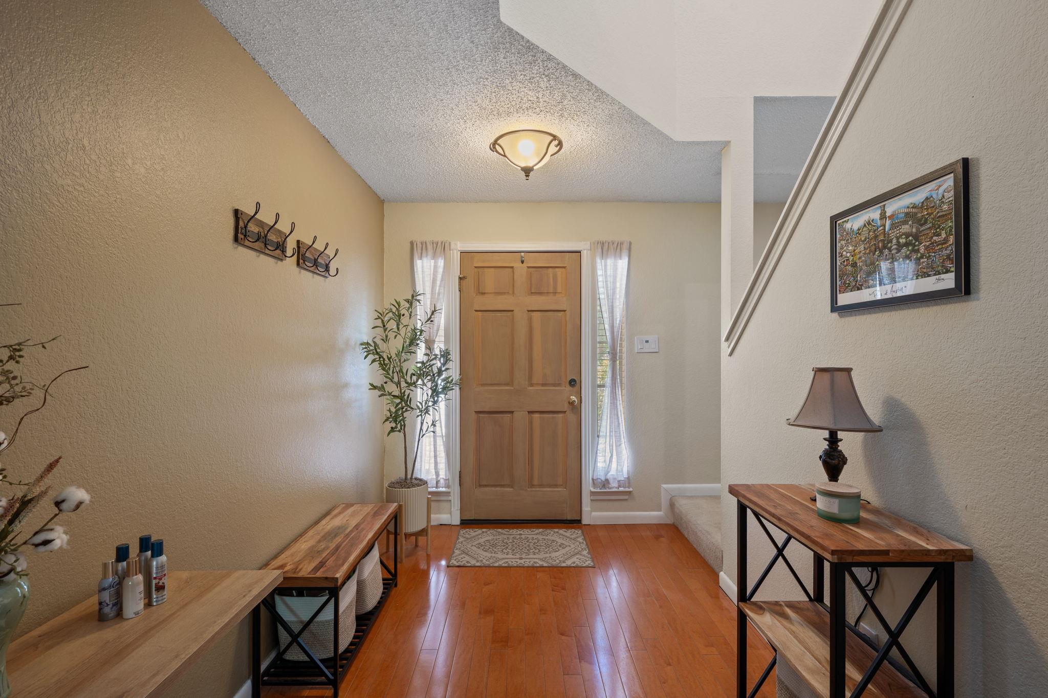 1504 Sylvia Ln, Round Rock, TX 78681