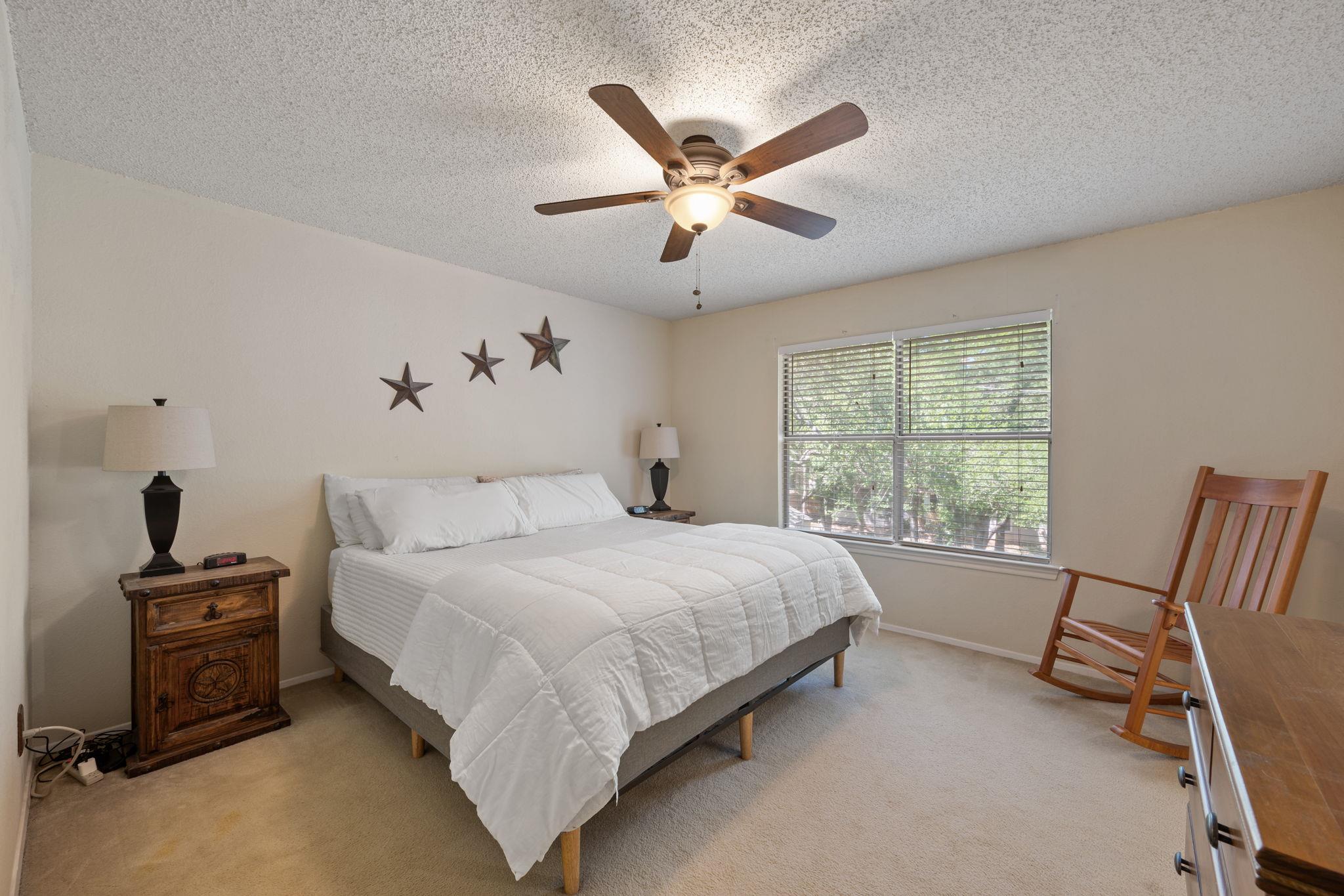 1504 Sylvia Ln, Round Rock, TX 78681