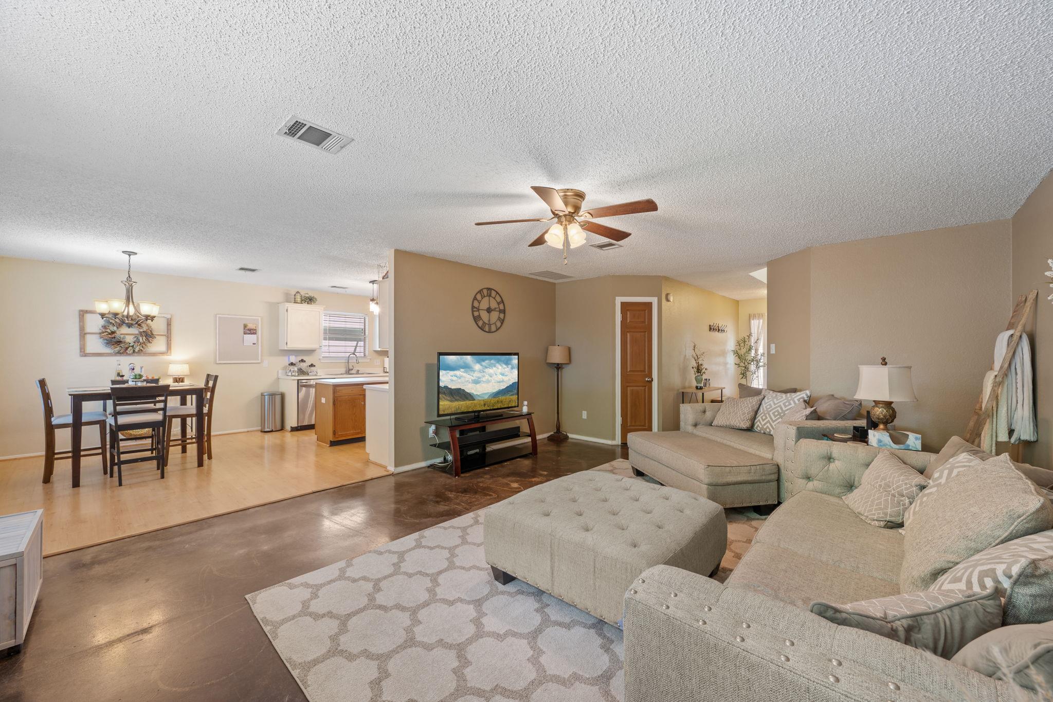 1504 Sylvia Ln, Round Rock, TX 78681