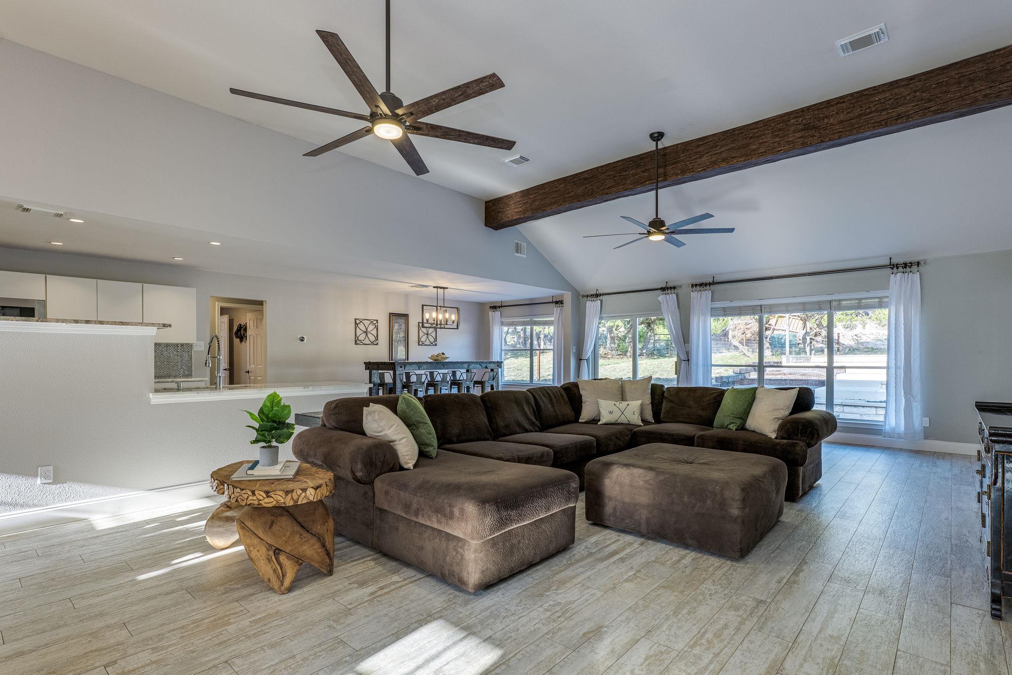 500 Madrone Ranch Trl, Dripping Springs, TX 78620