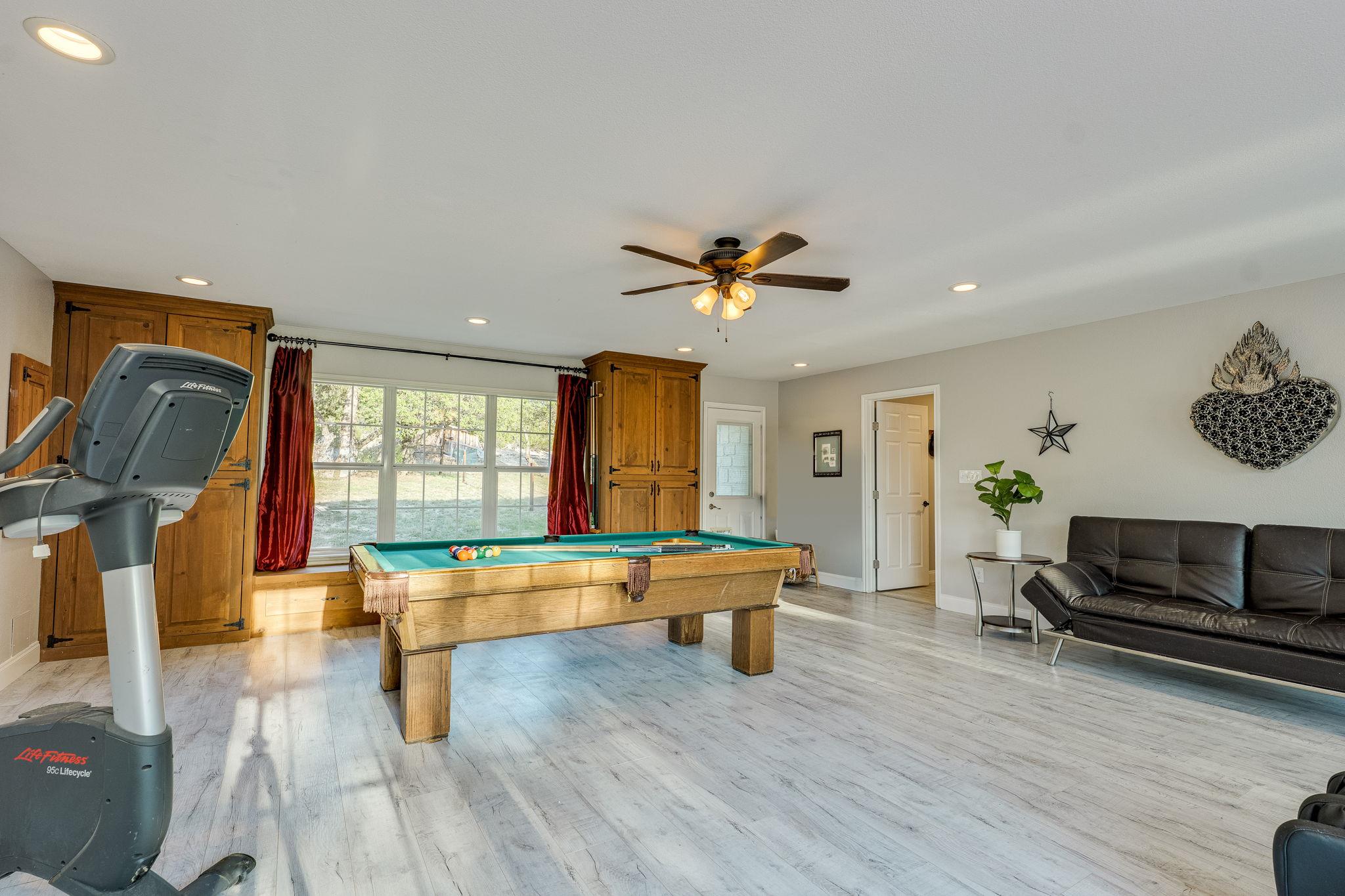 500 Madrone Ranch Trl, Dripping Springs, TX 78620