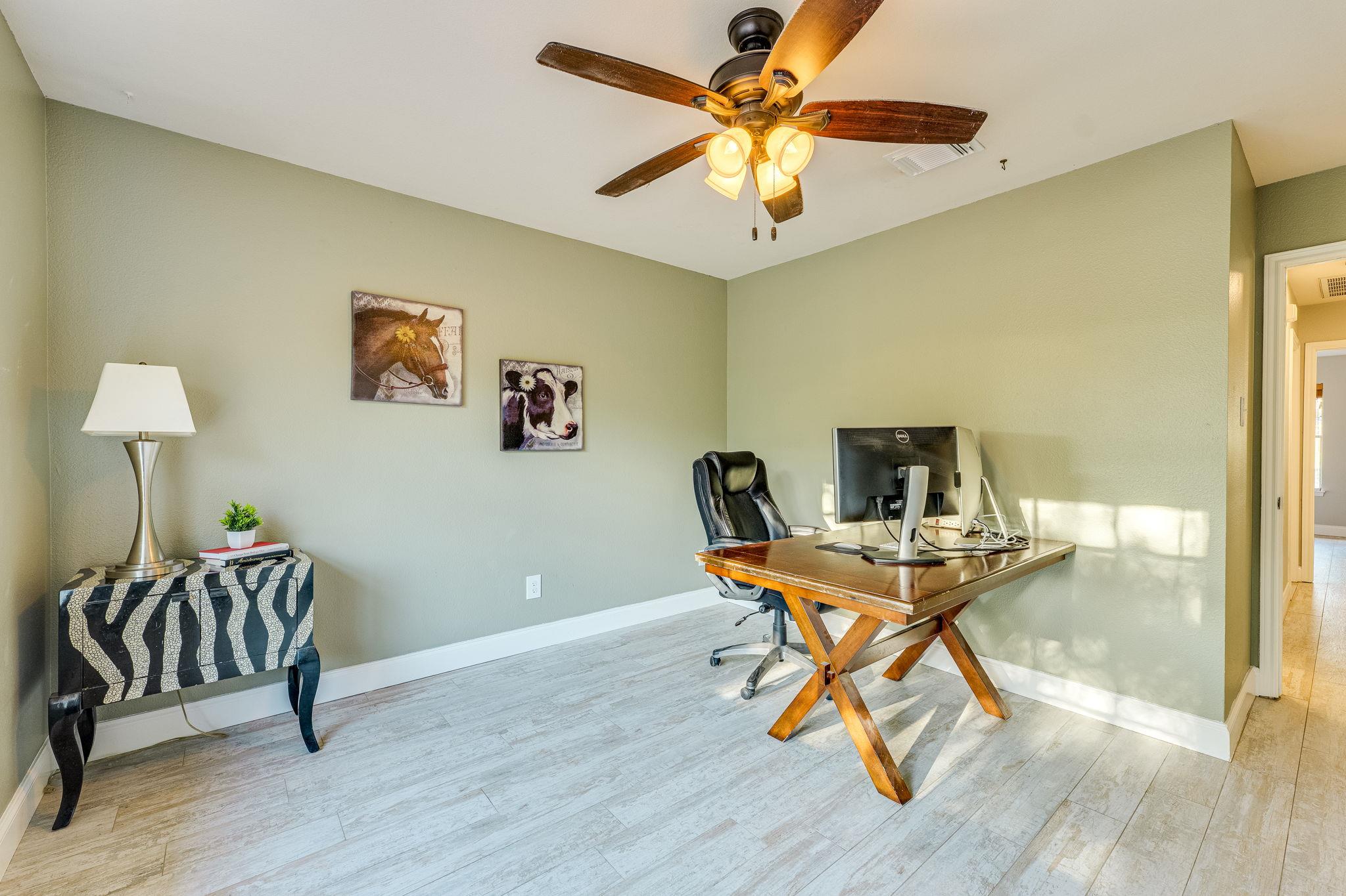 500 Madrone Ranch Trl, Dripping Springs, TX 78620