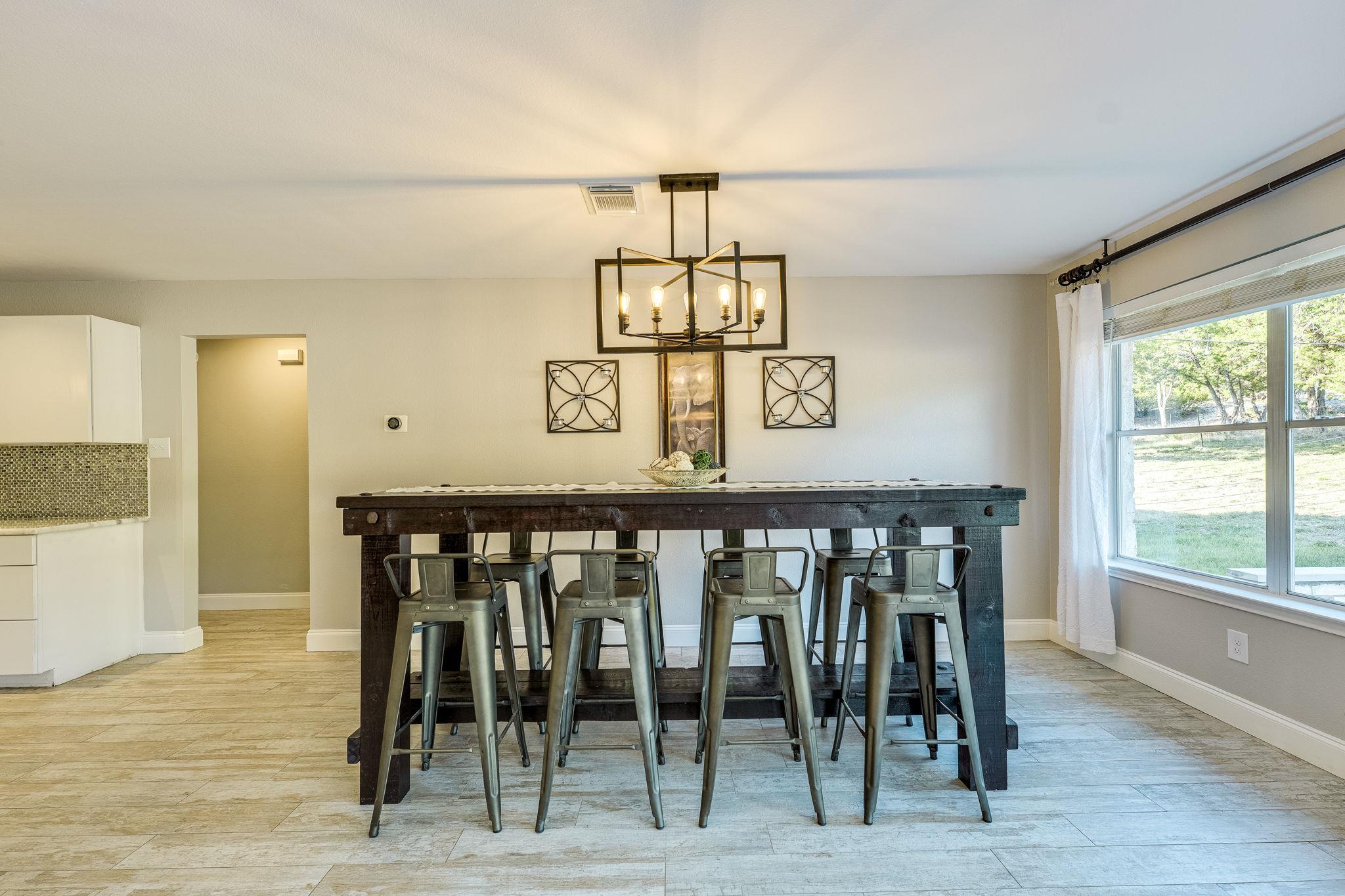 500 Madrone Ranch Trl, Dripping Springs, TX 78620